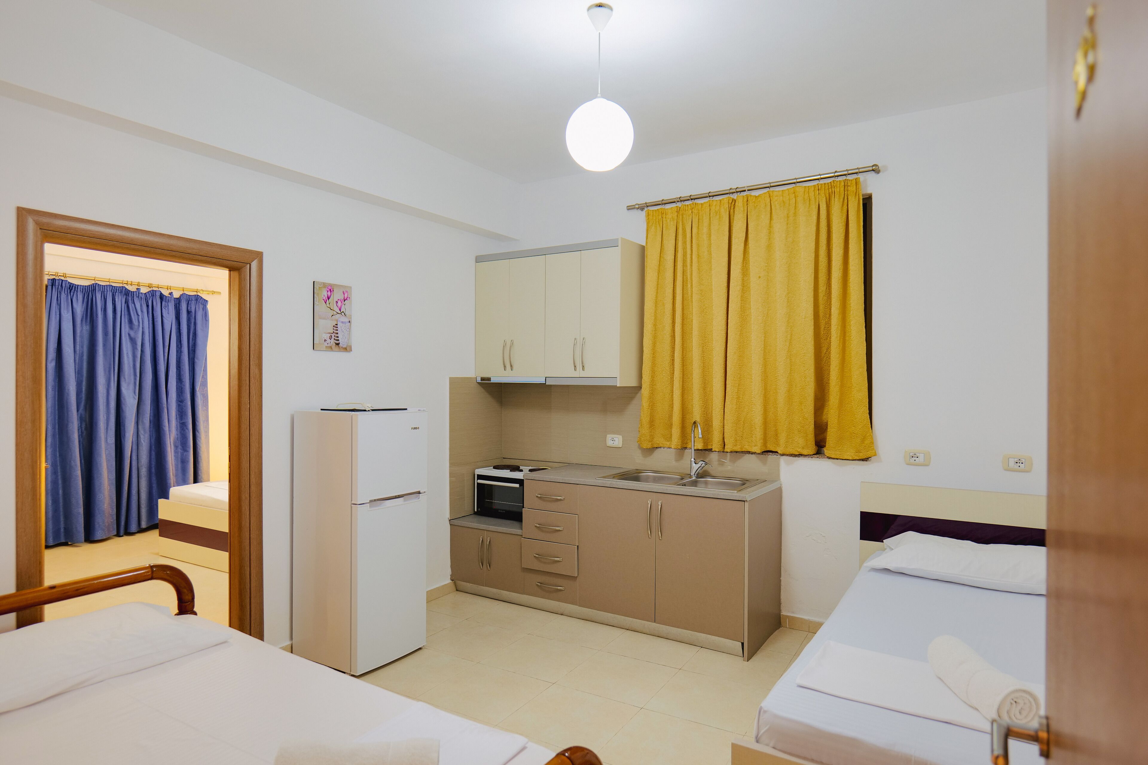 Summer Kiss Hotel