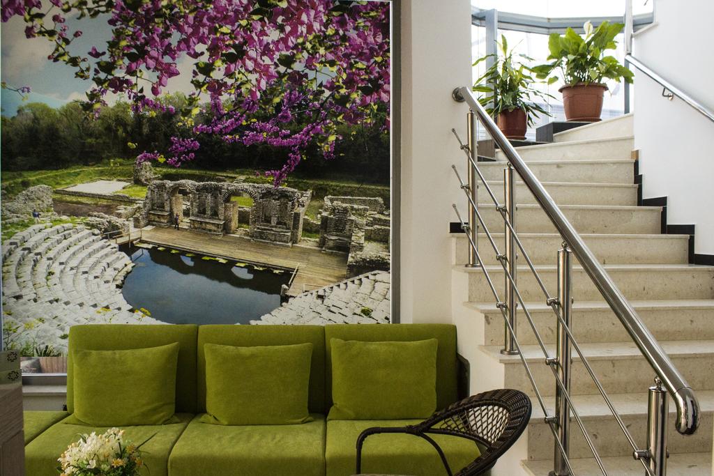 Titania Hotel