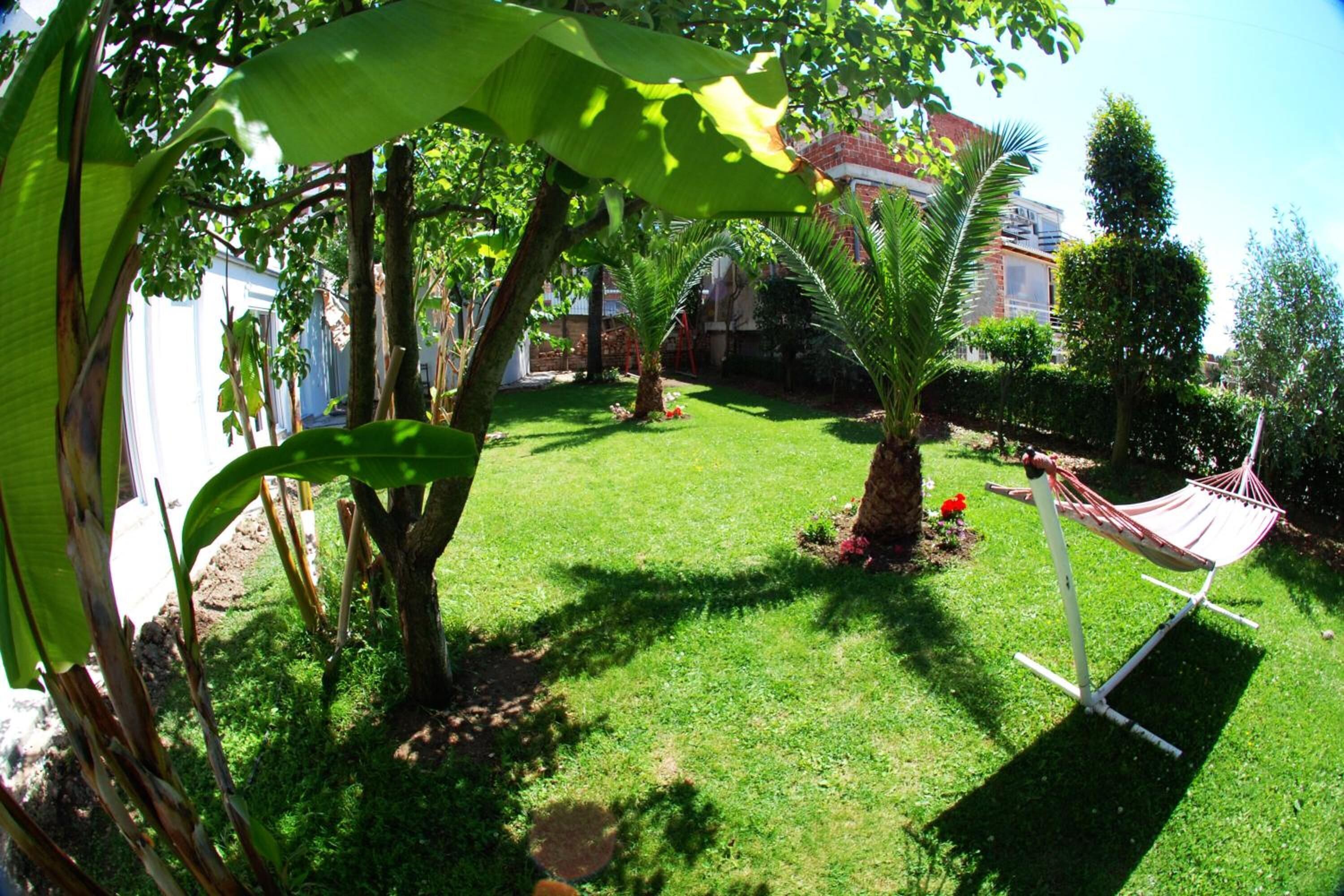 Villa Green Garden