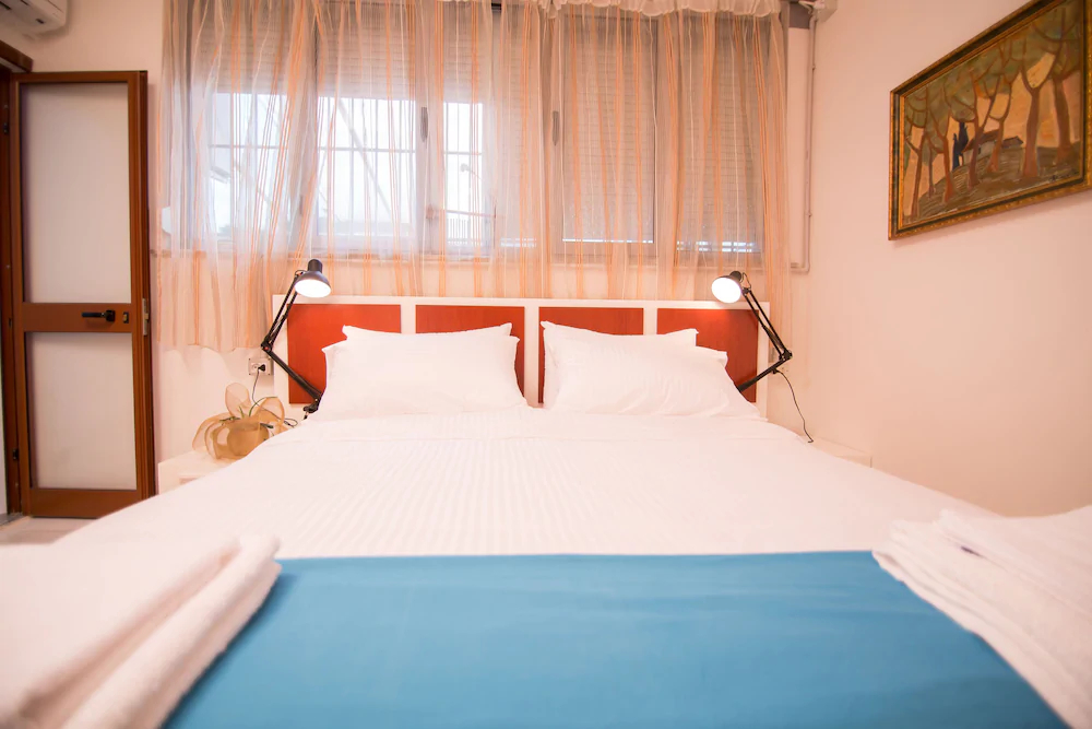 B&B Artistic Tirana