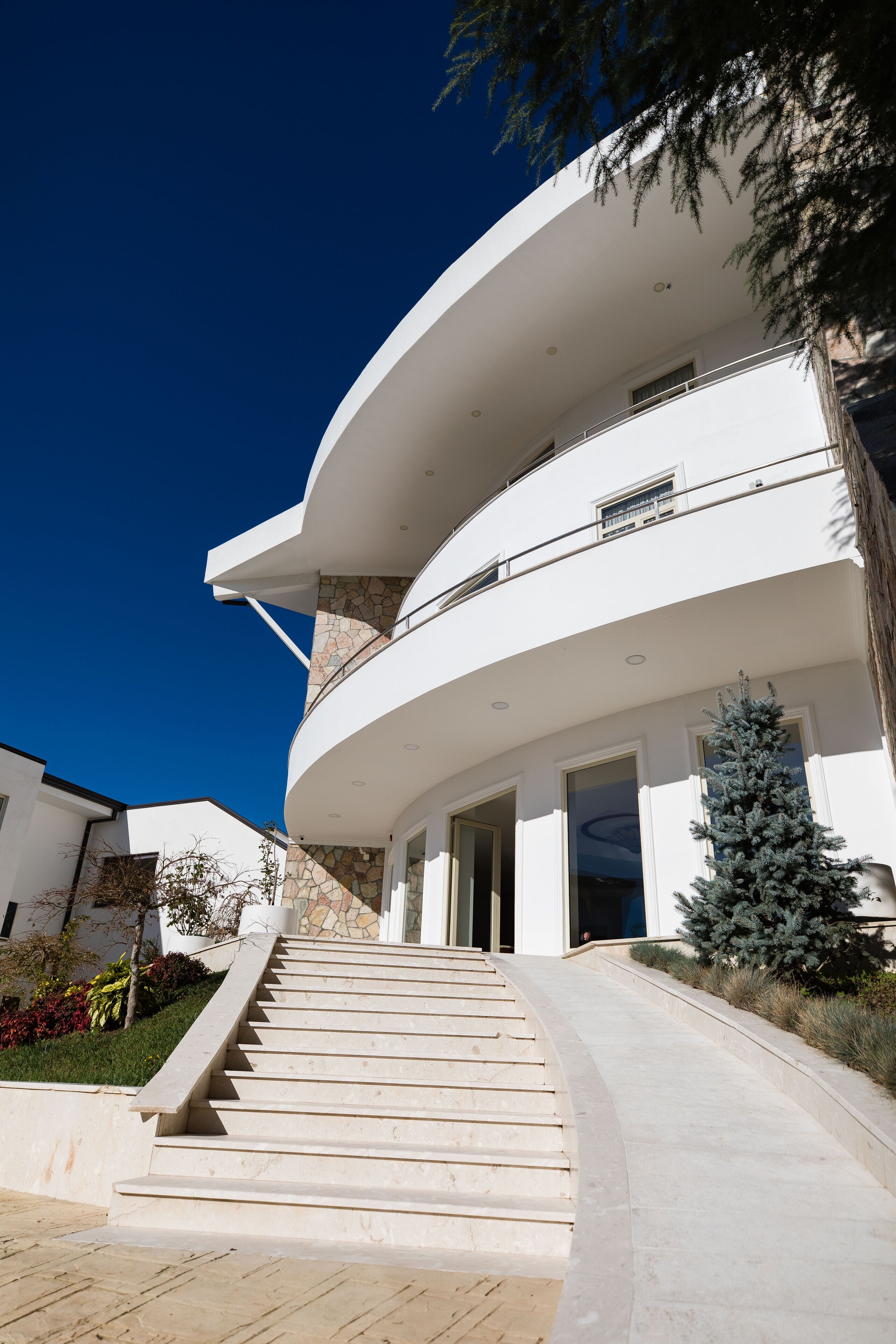 Château Linza Resort