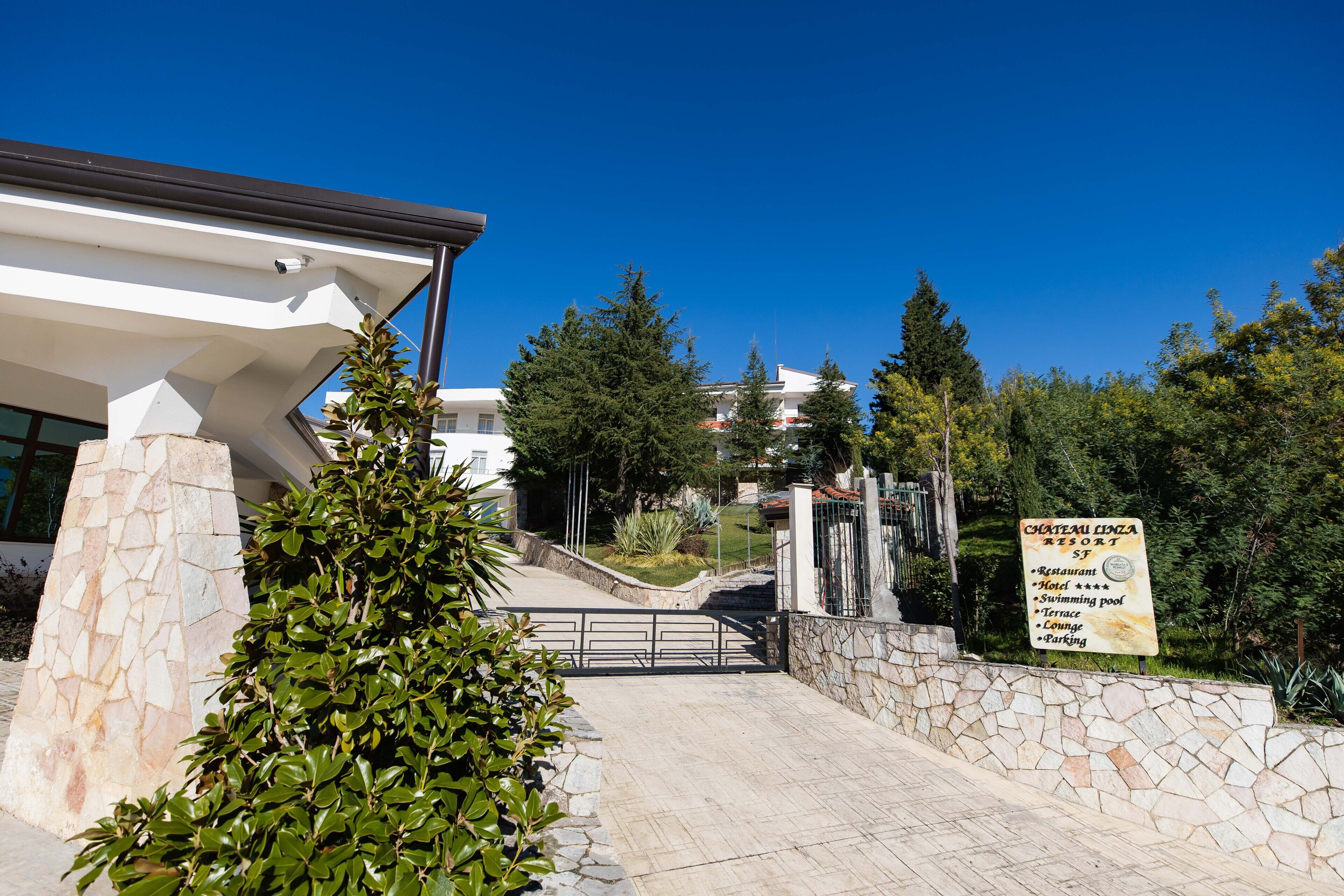 Château Linza Resort
