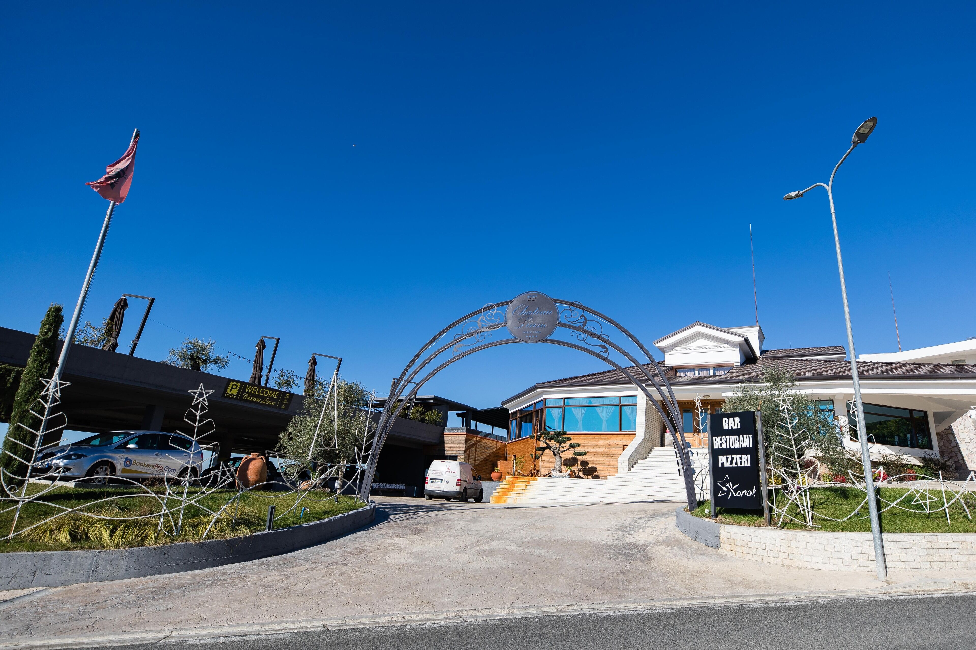 Château Linza Resort