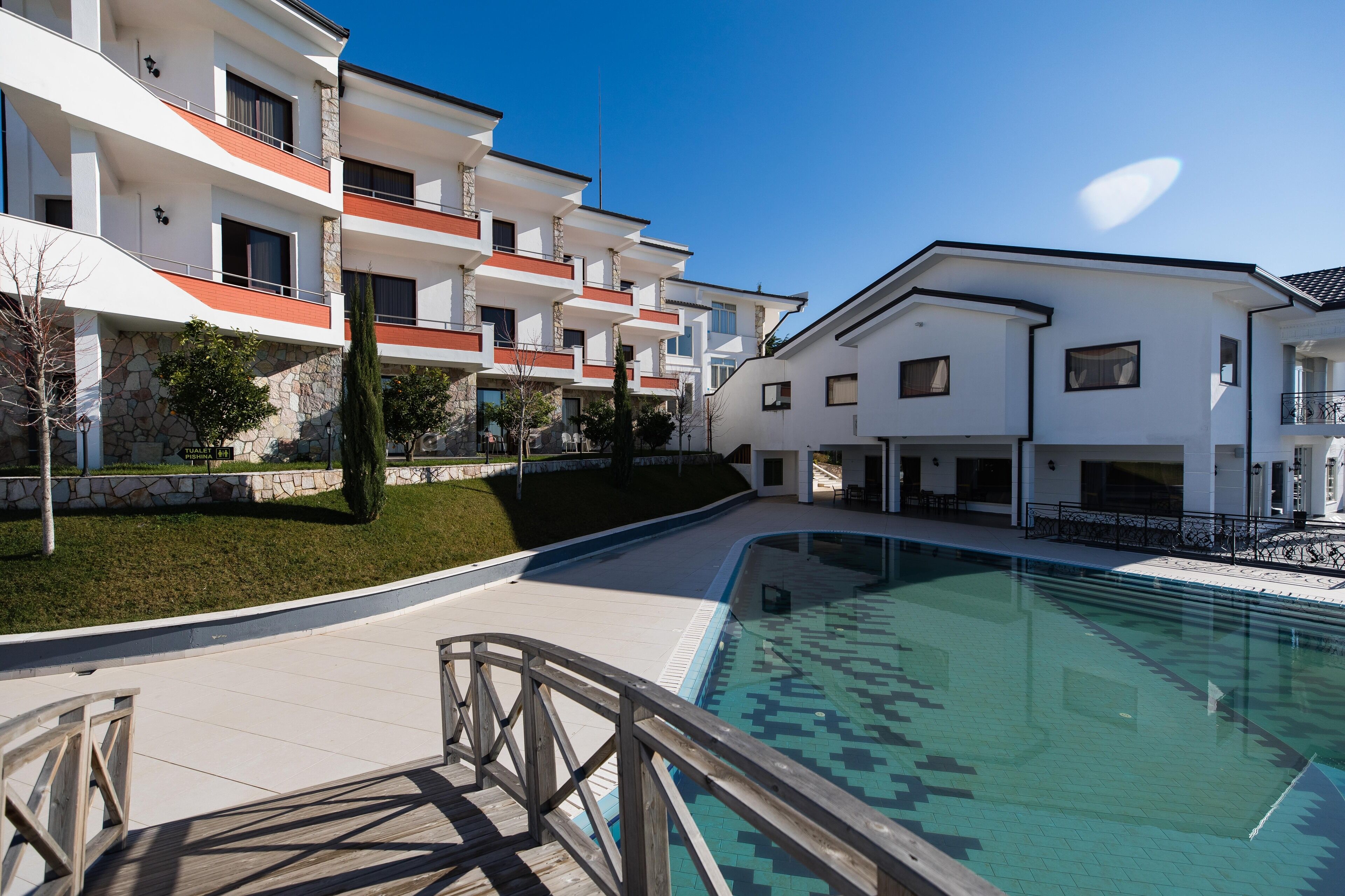 Château Linza Resort