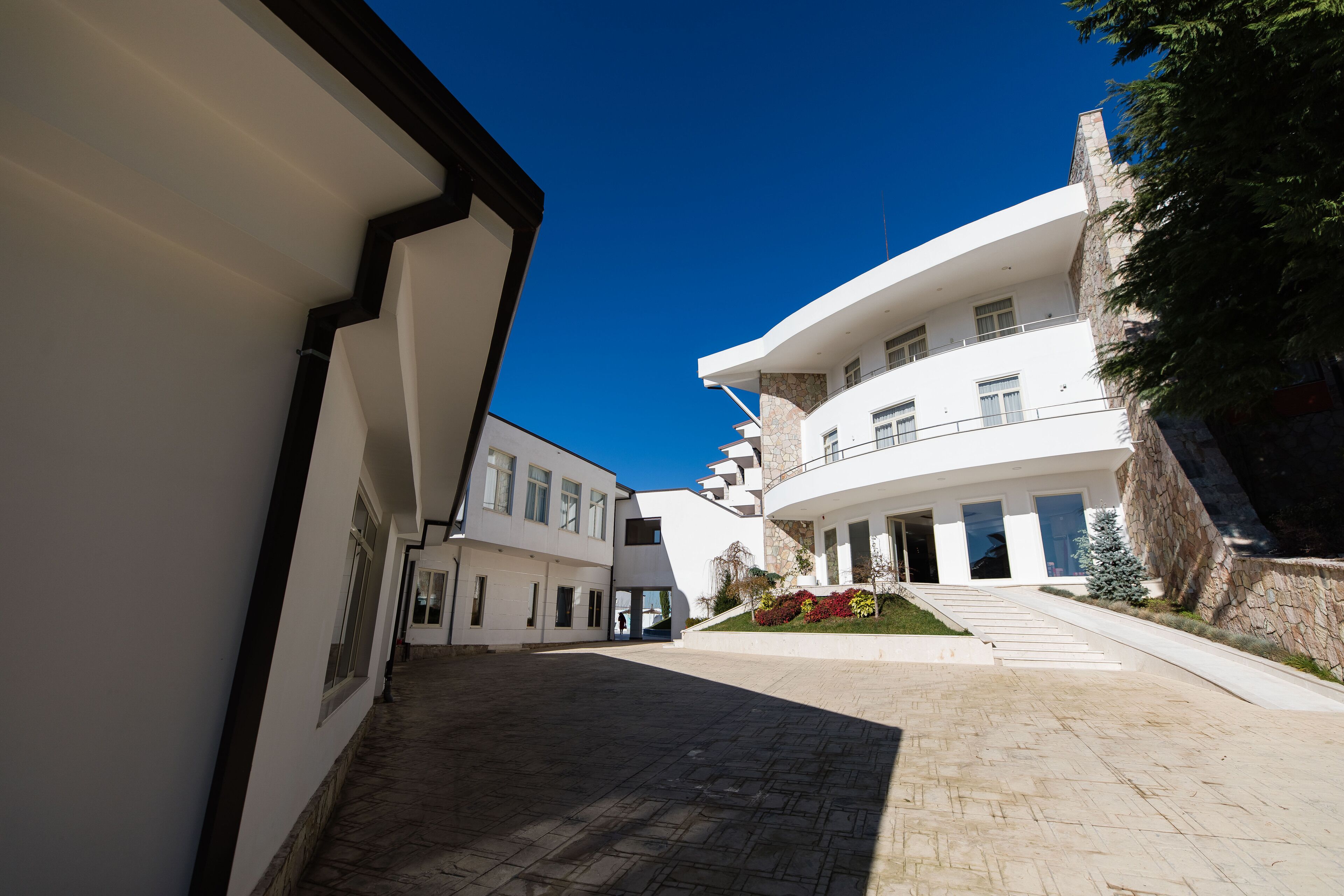Château Linza Resort