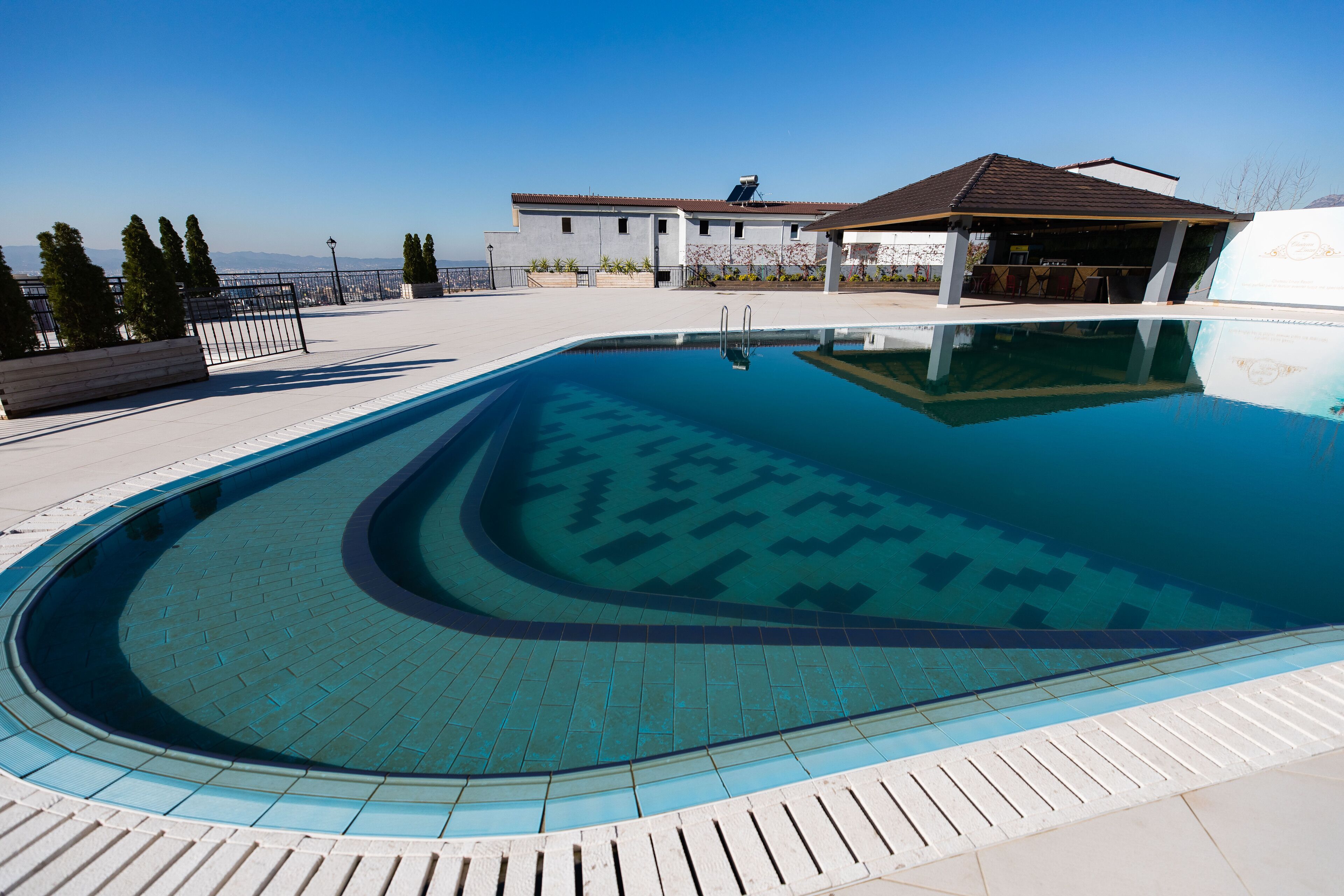 Château Linza Resort