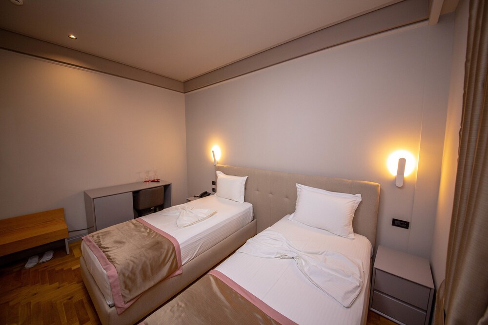 City Center Hotel
