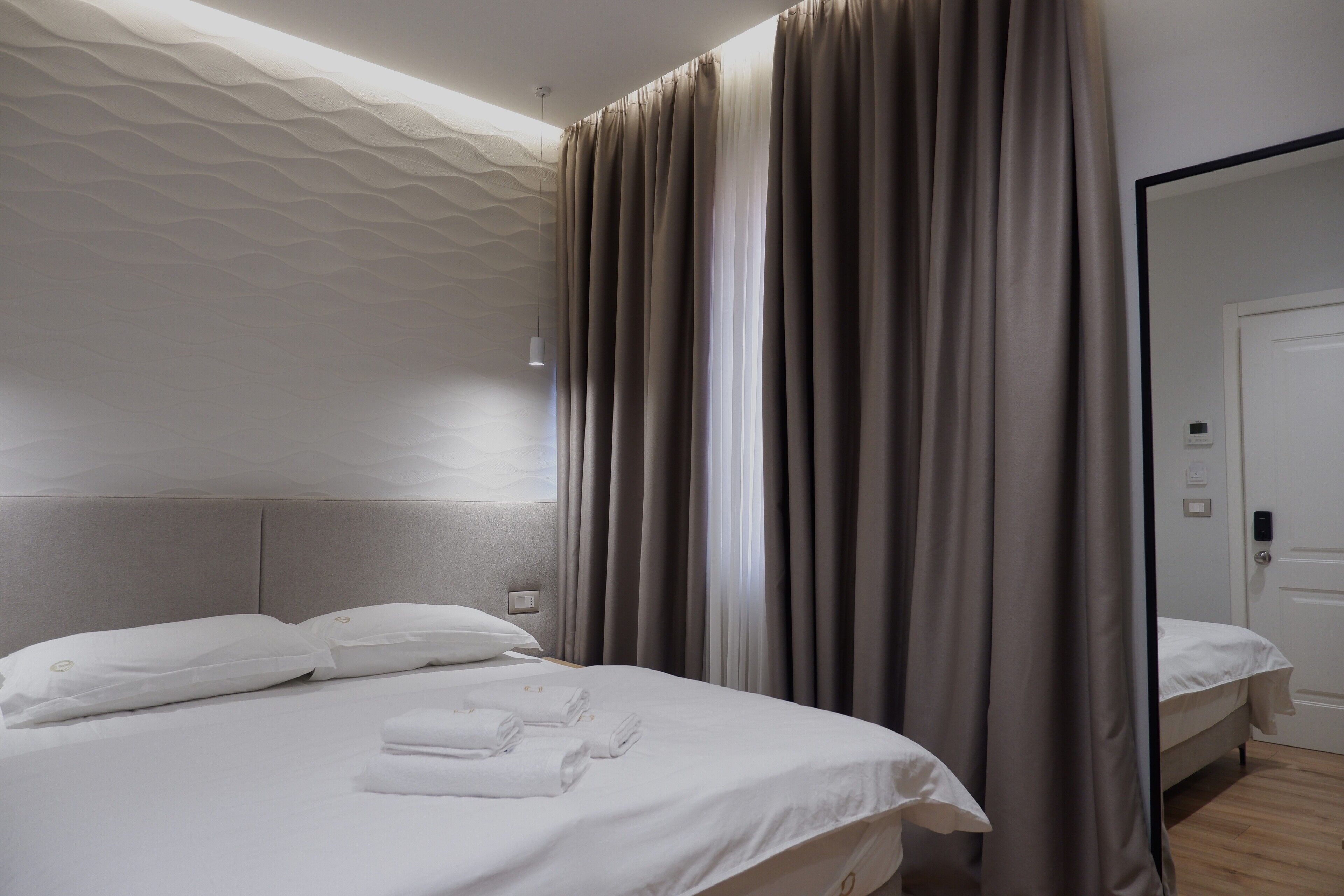D-Rooms