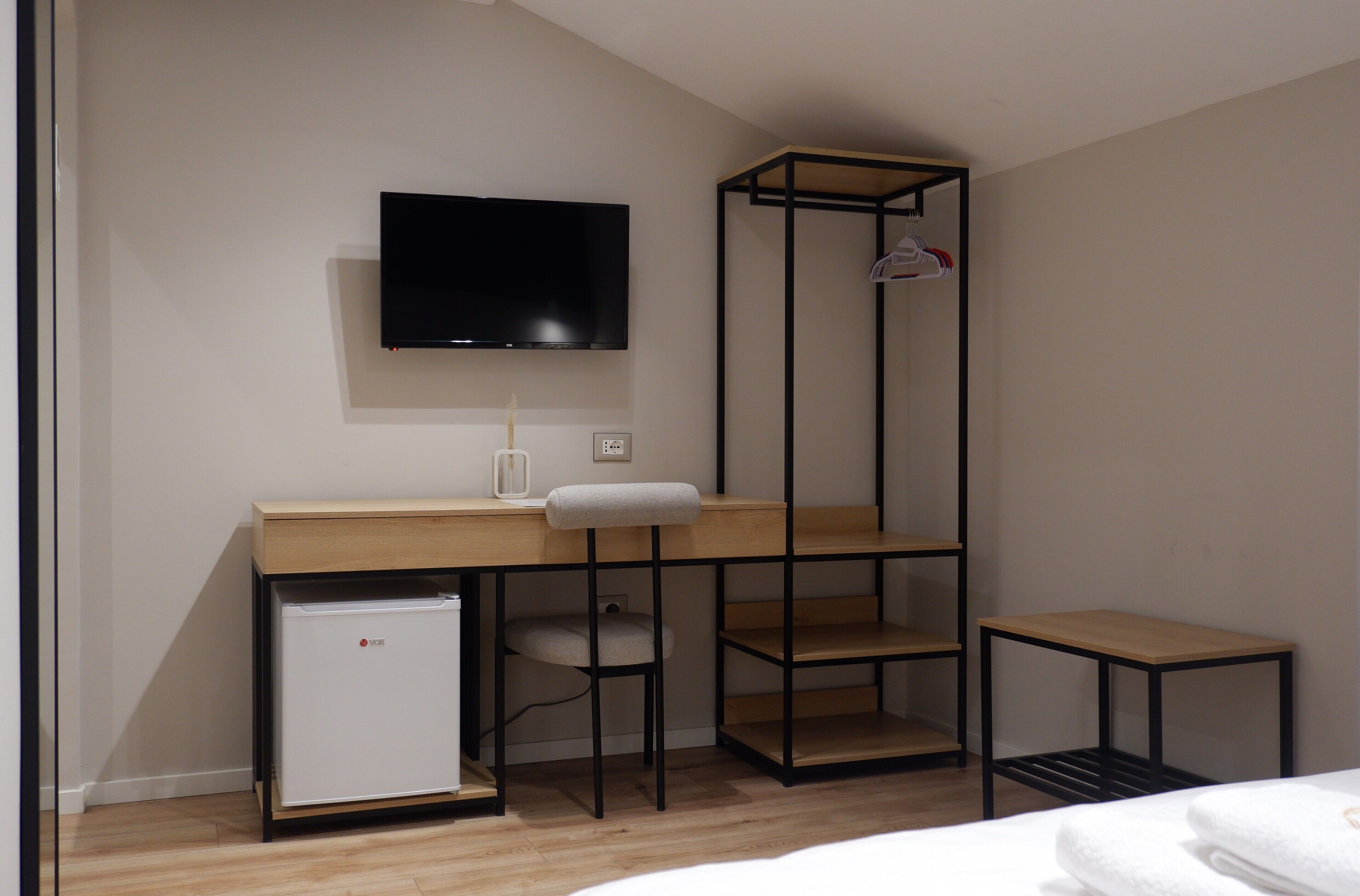D-Rooms