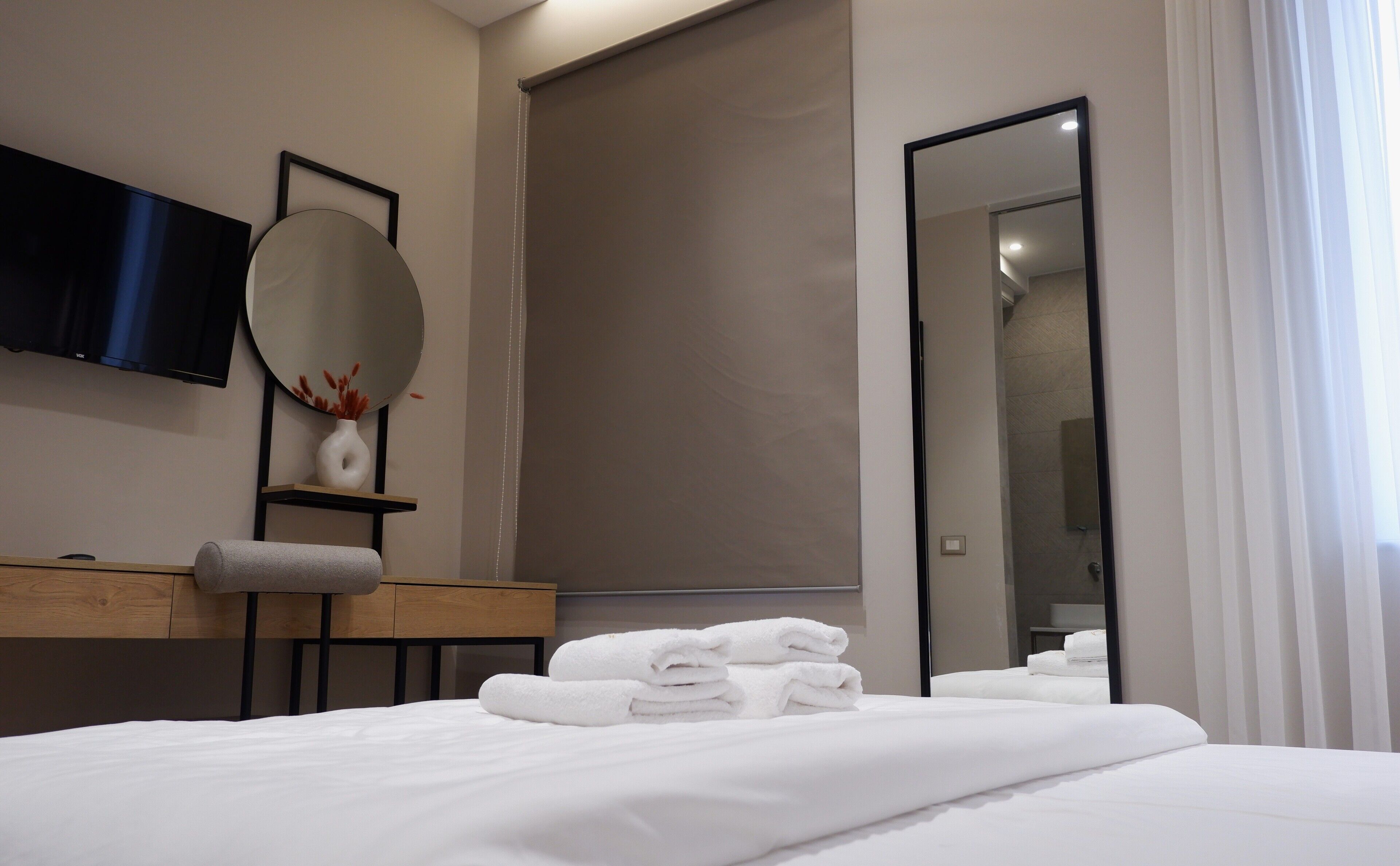 D-Rooms