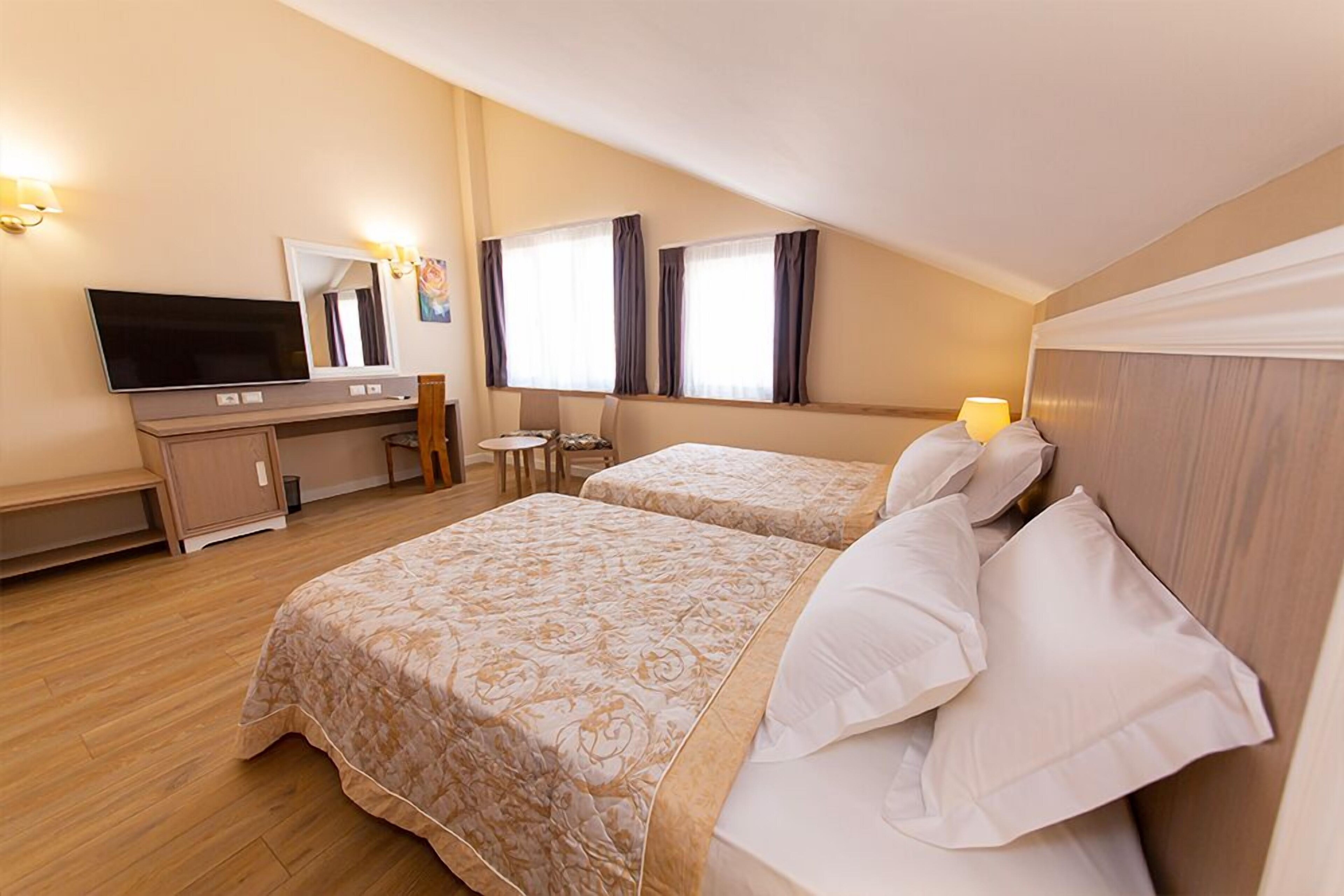 F&M Hotel 2