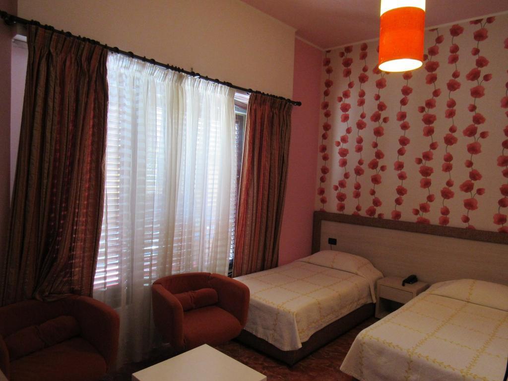 Hotel Serenity