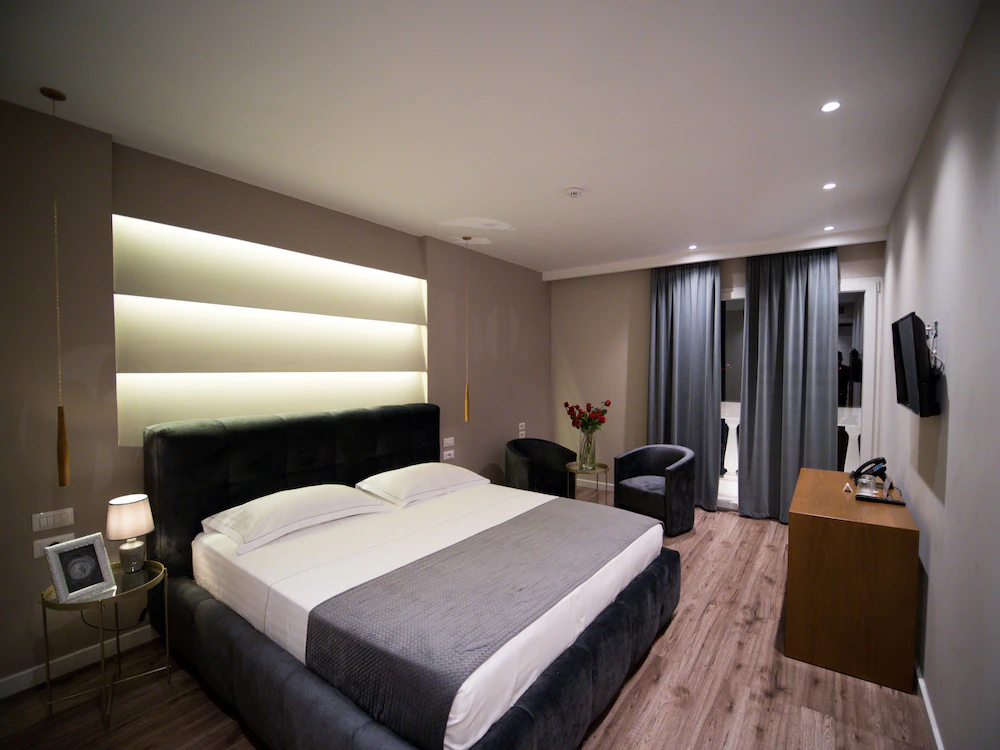 Light Hotel