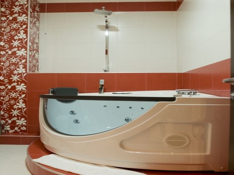 MonarC Hotel
