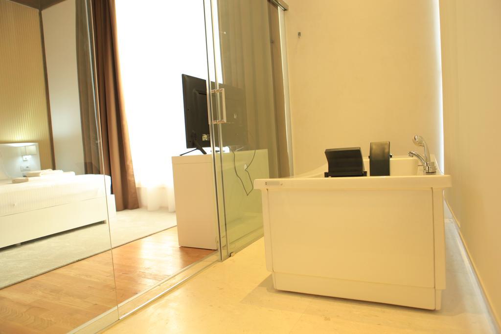 Prestige Hotel