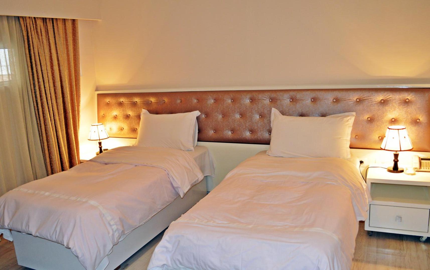 Select Hotel