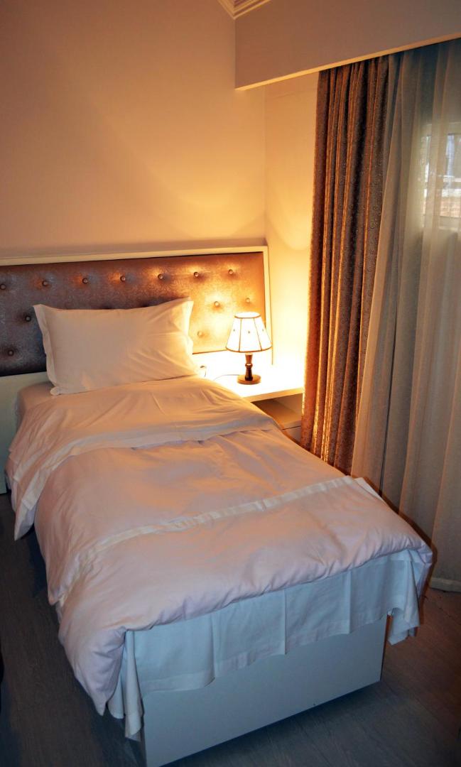 Select Hotel
