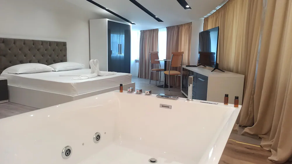 Star Hotel