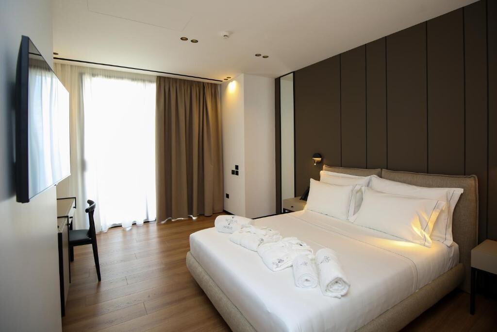 Nobus Hotel