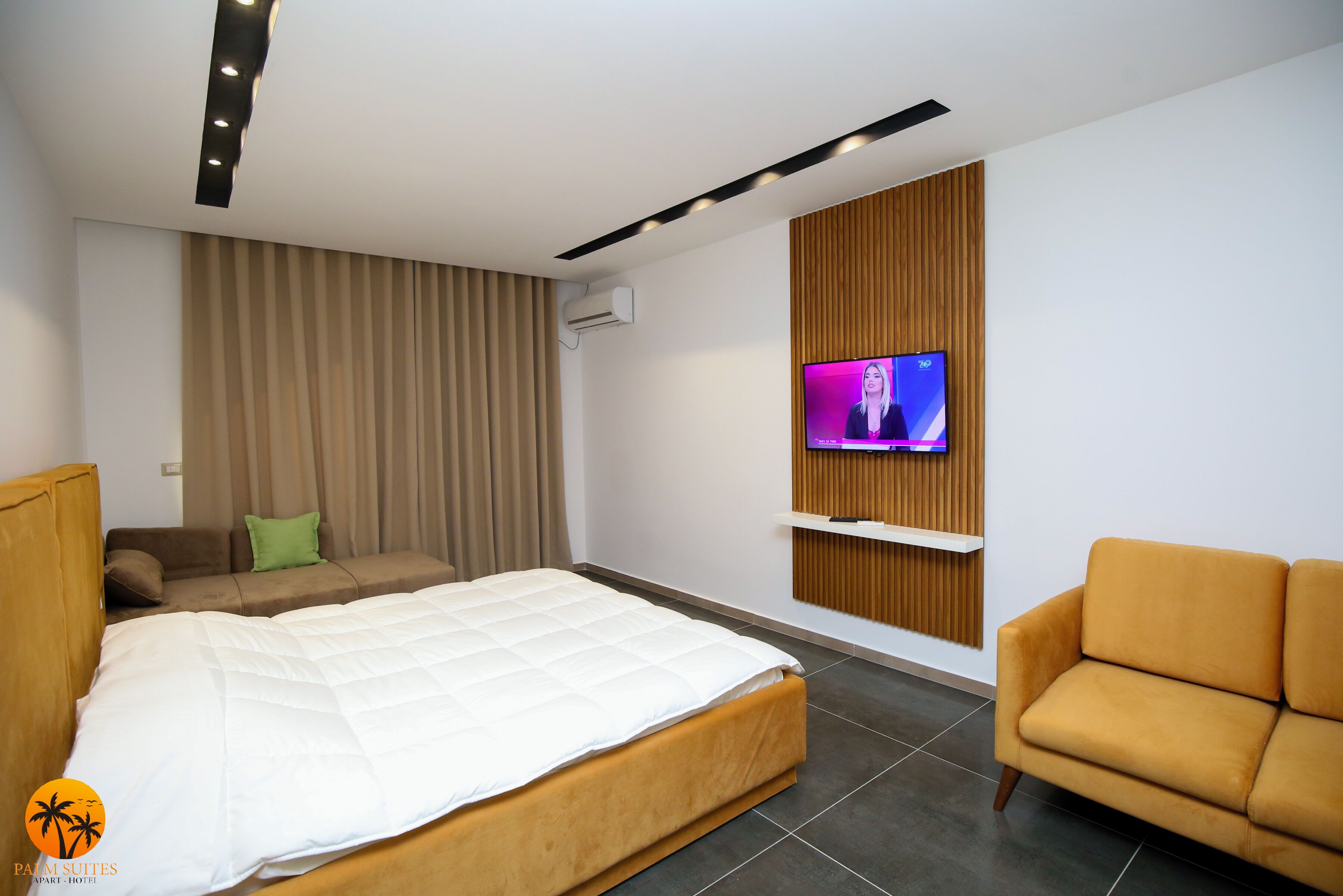 Palm Suites