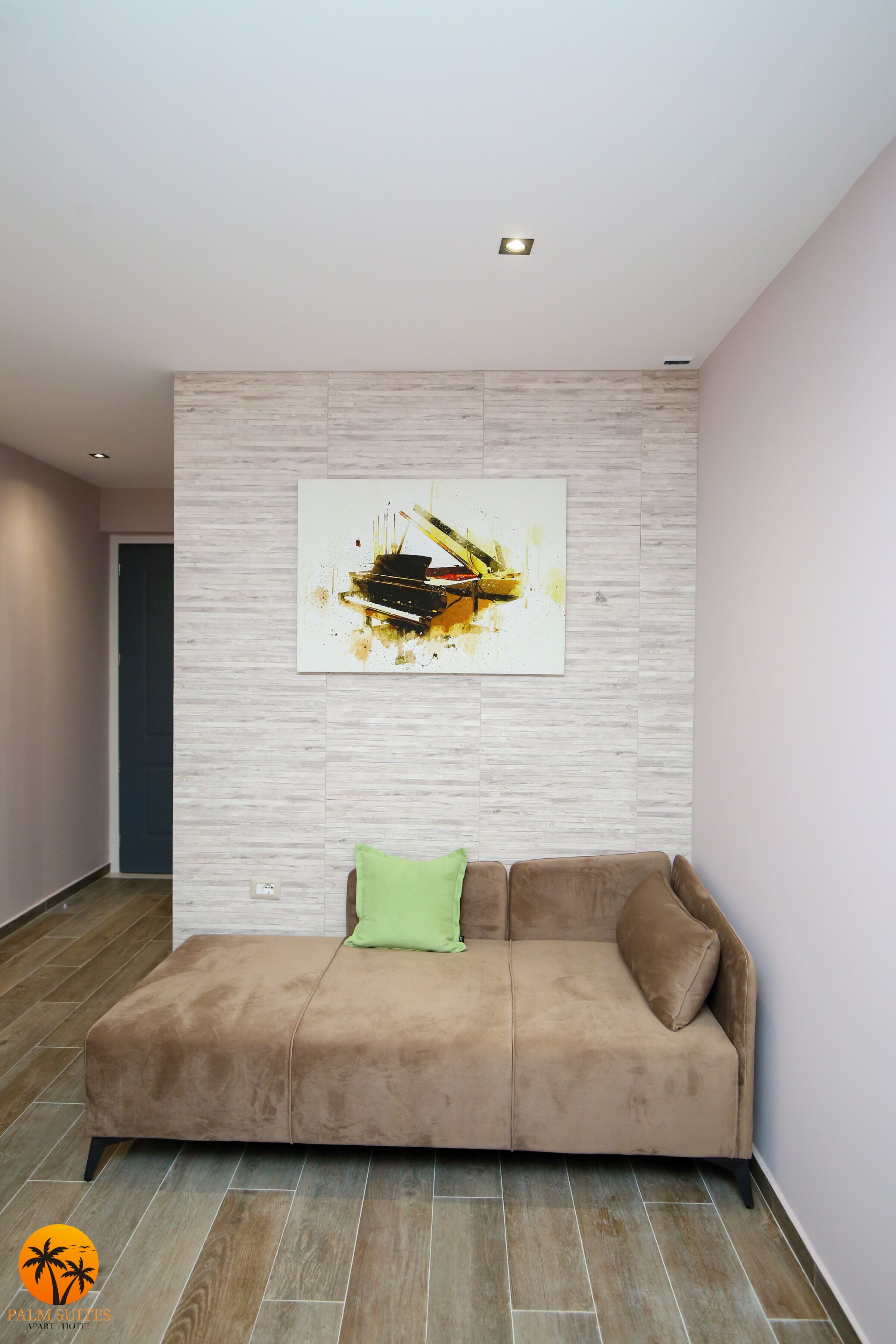 Palm Suites
