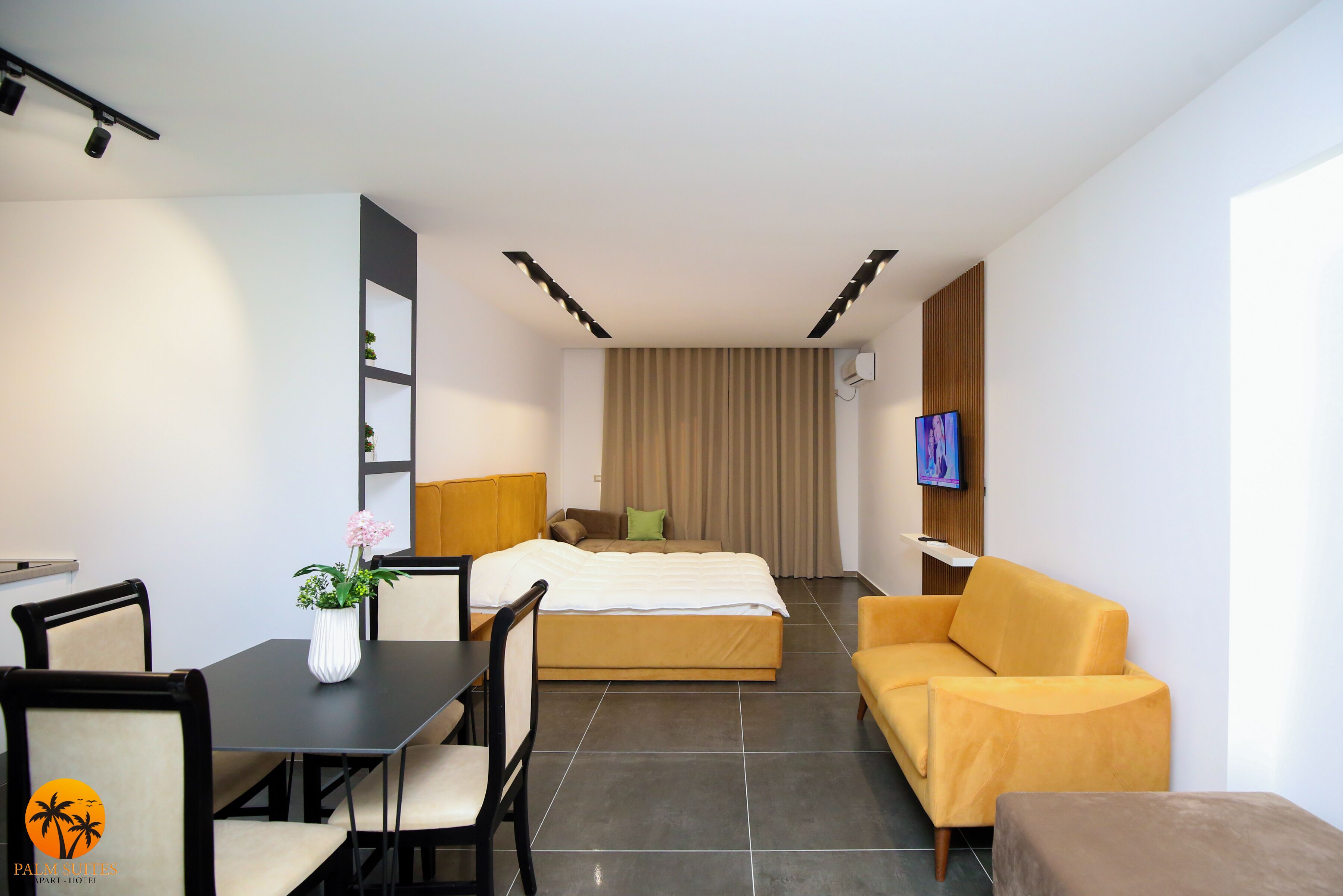 Palm Suites