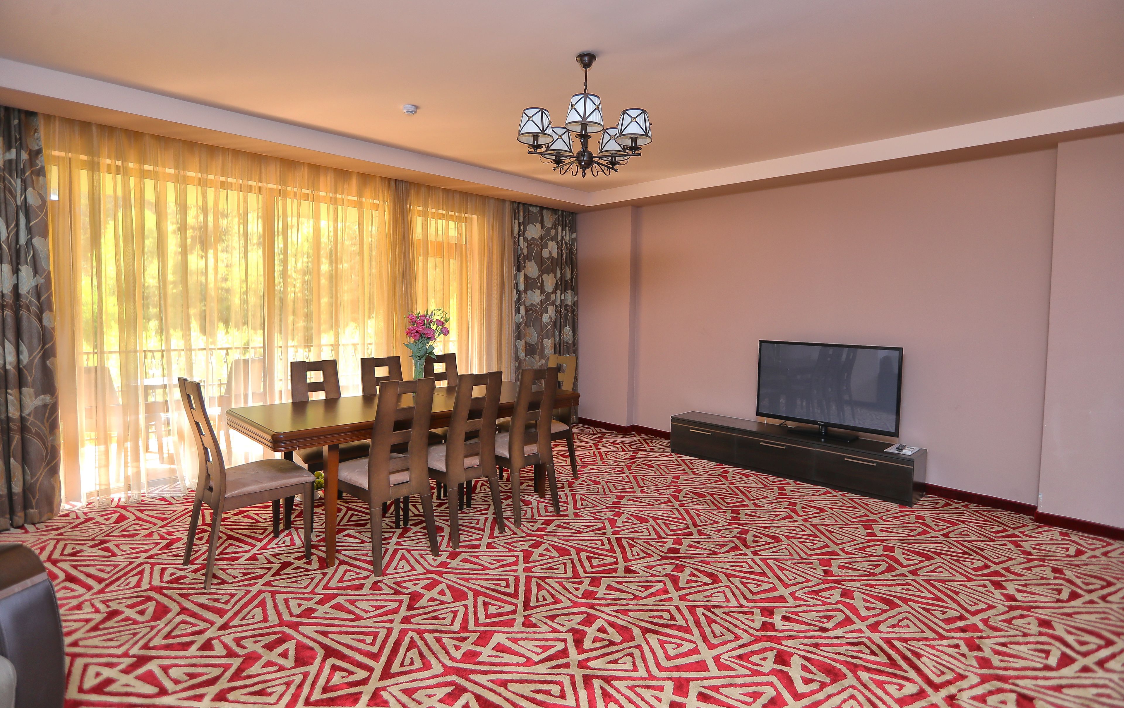 Hotel Aghveran