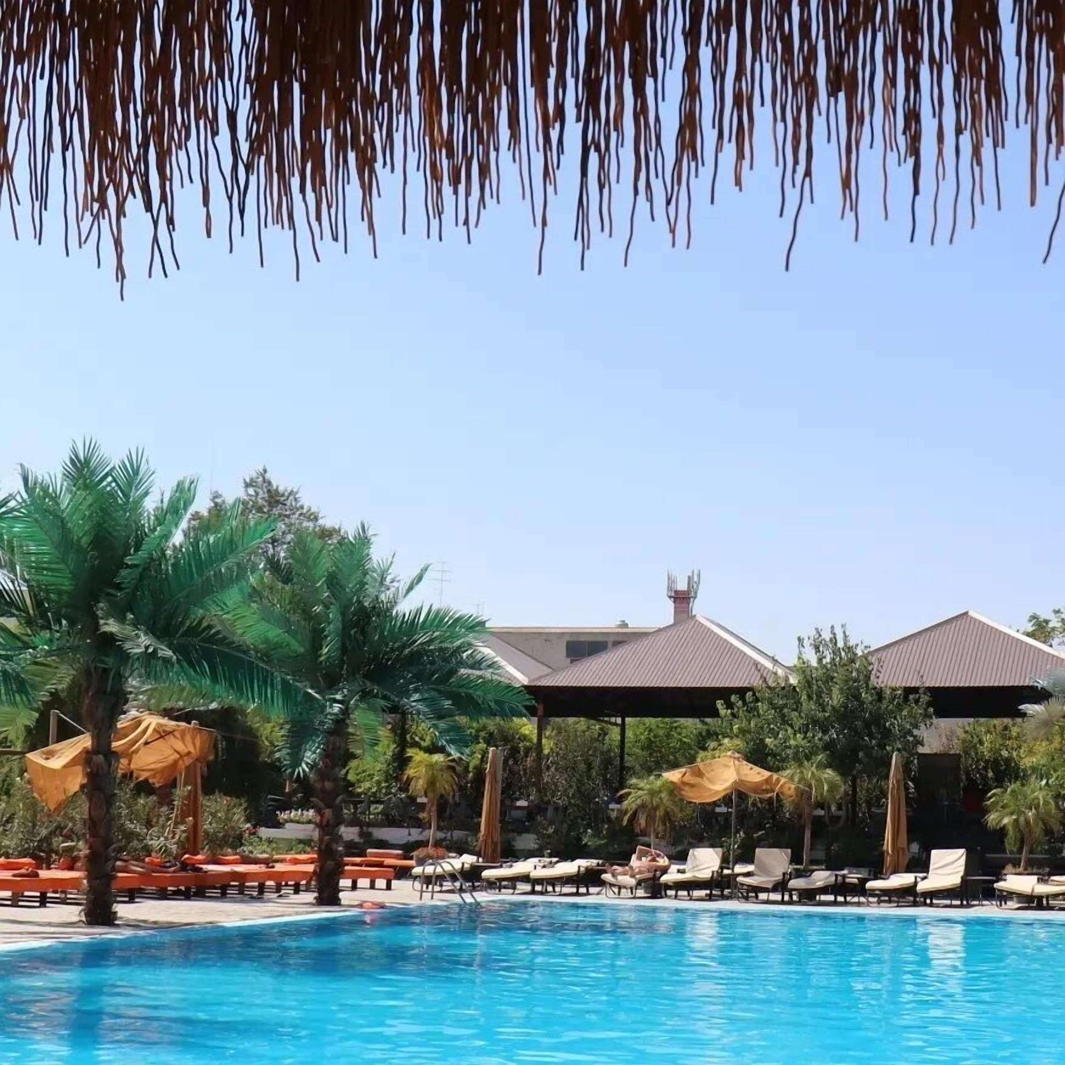Cross Resort