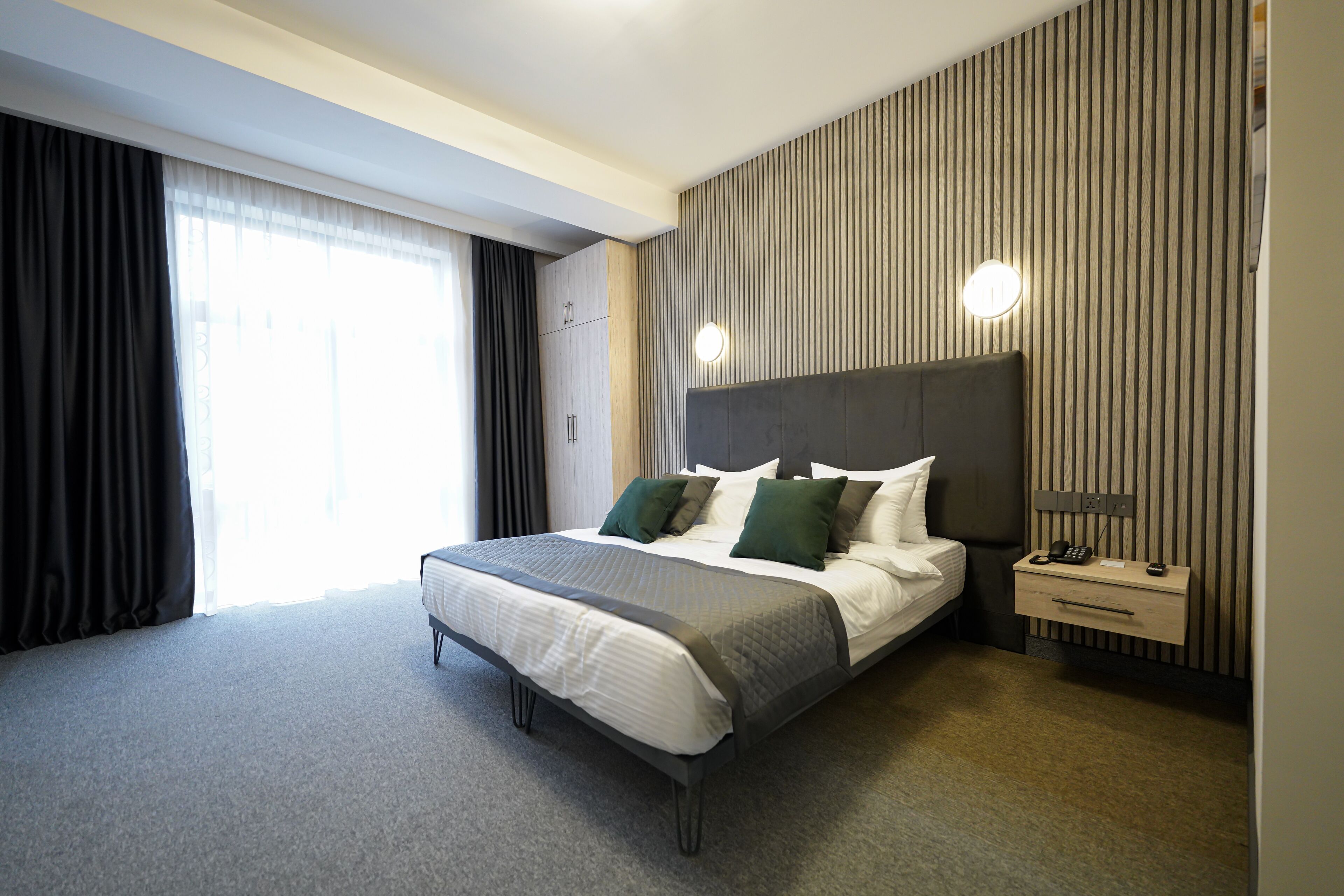 Dynasty Hotel