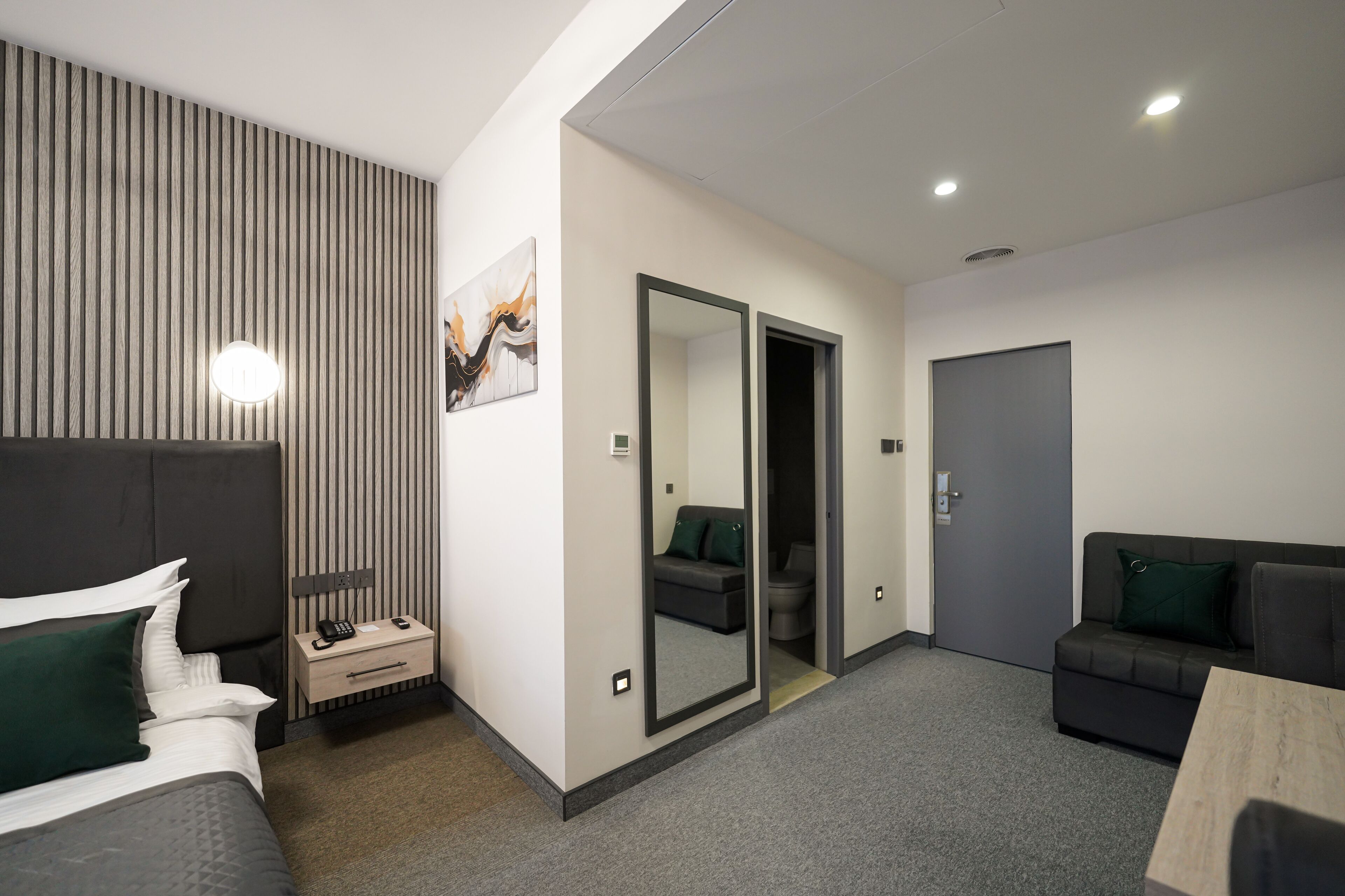Dynasty Hotel