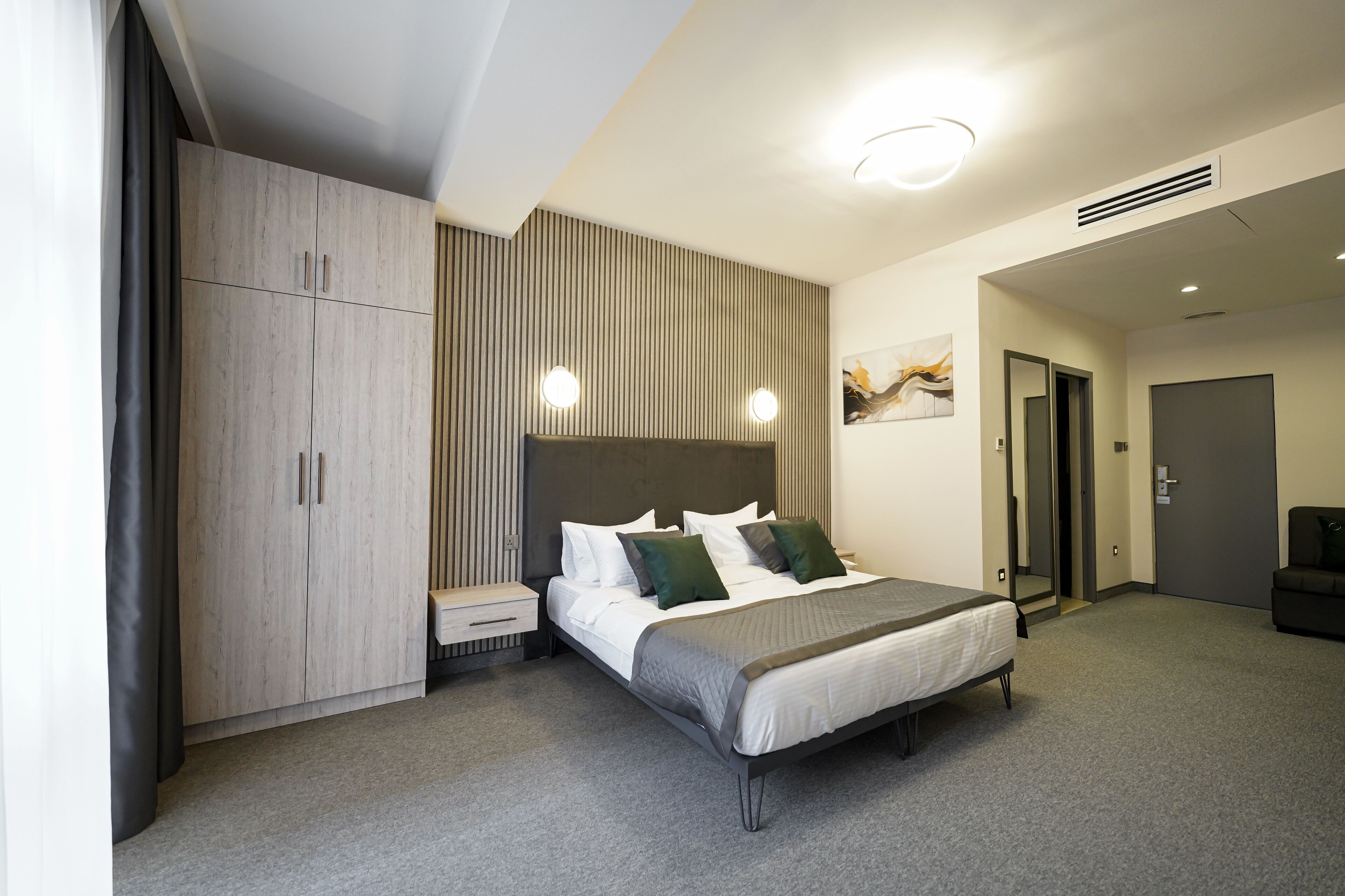 Dynasty Hotel