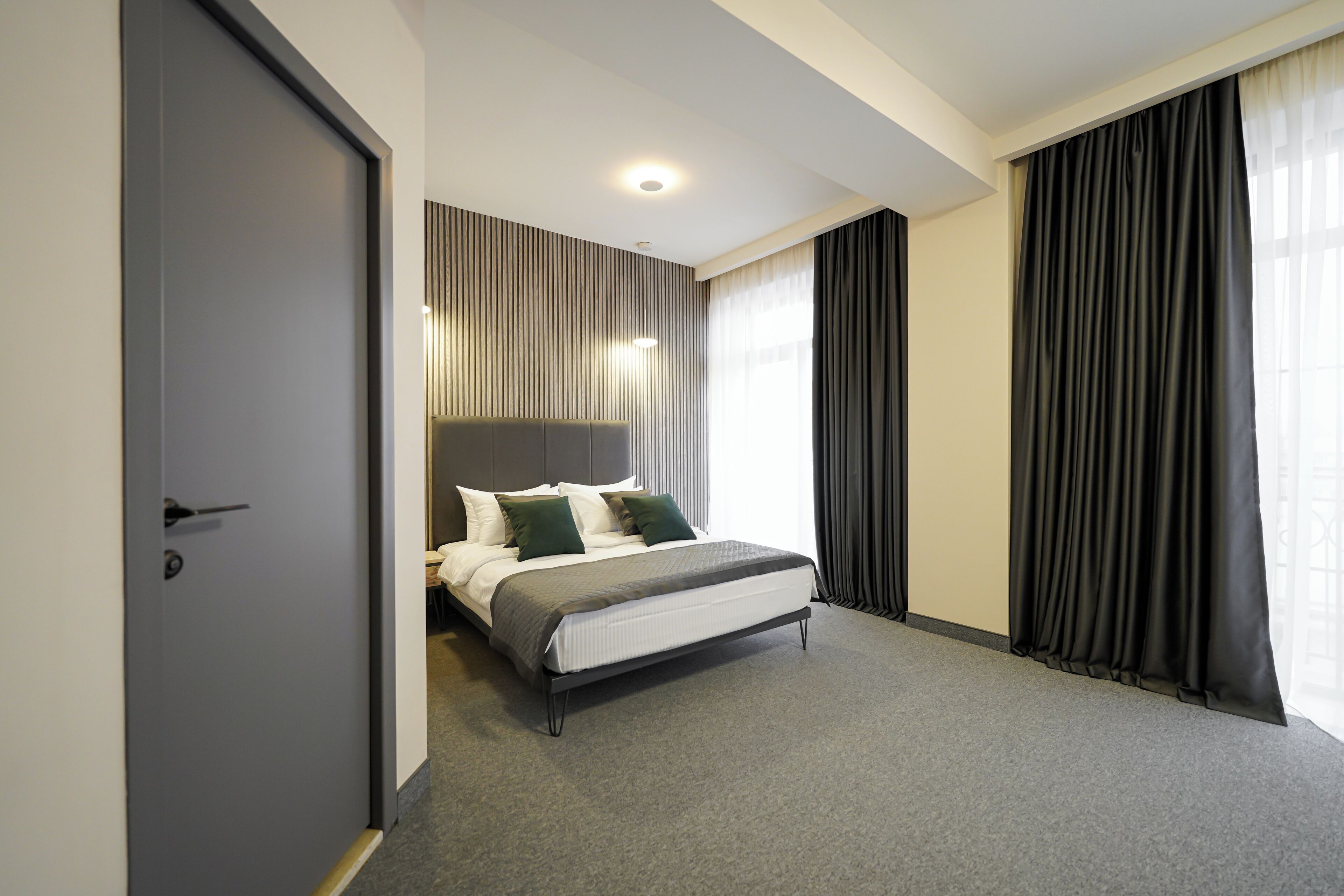 Dynasty Hotel