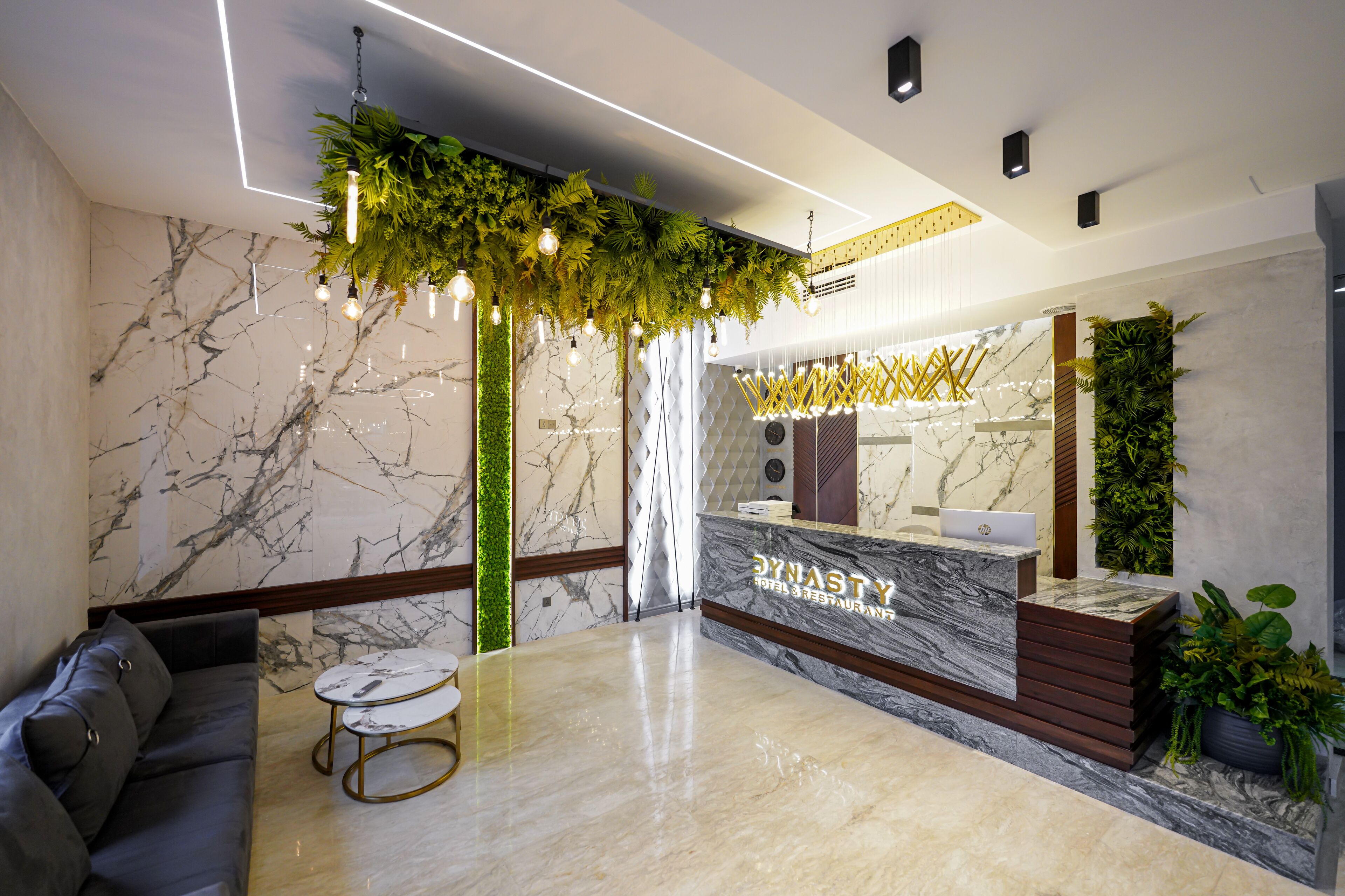 Dynasty Hotel