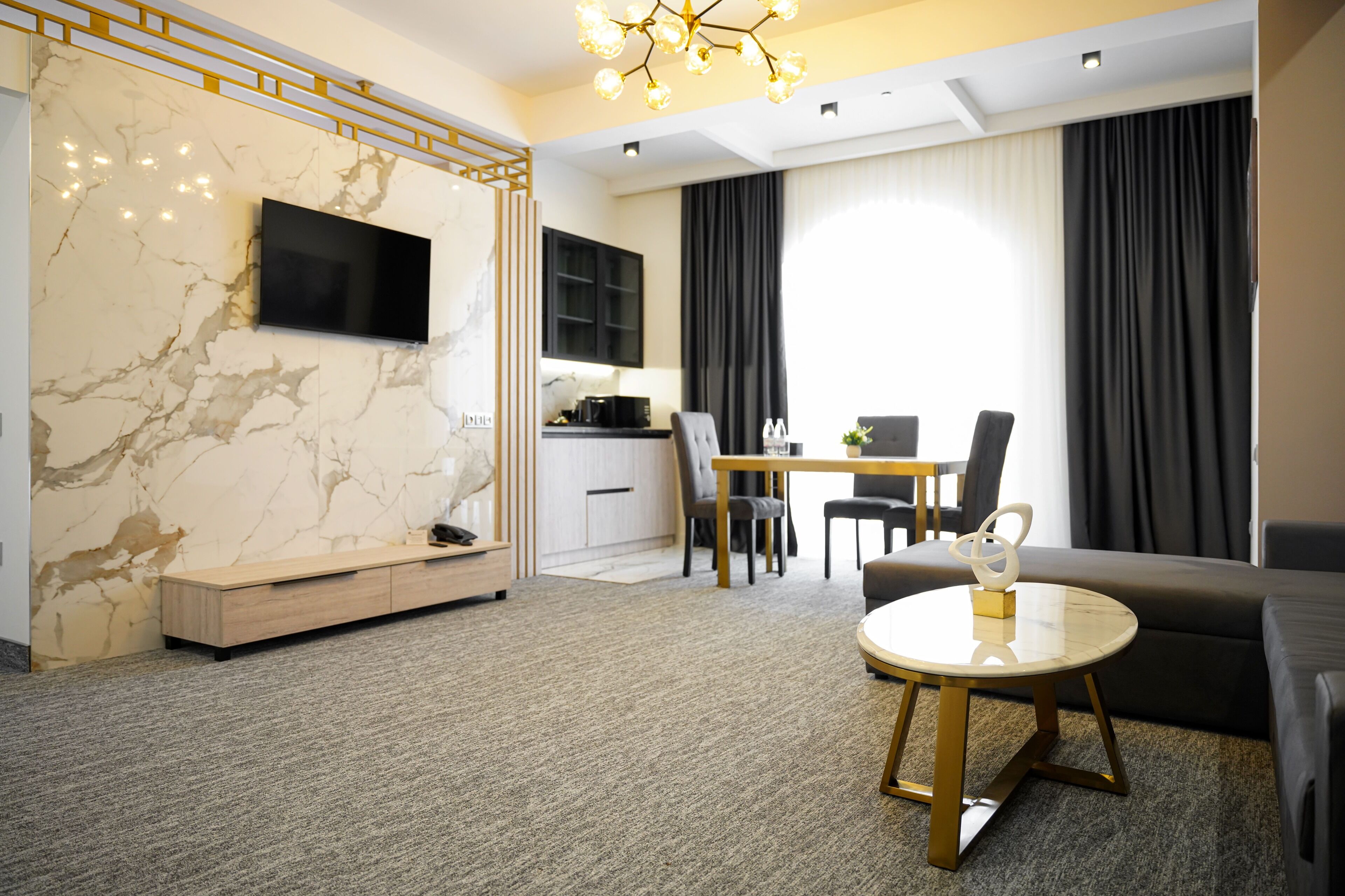 Dynasty Hotel