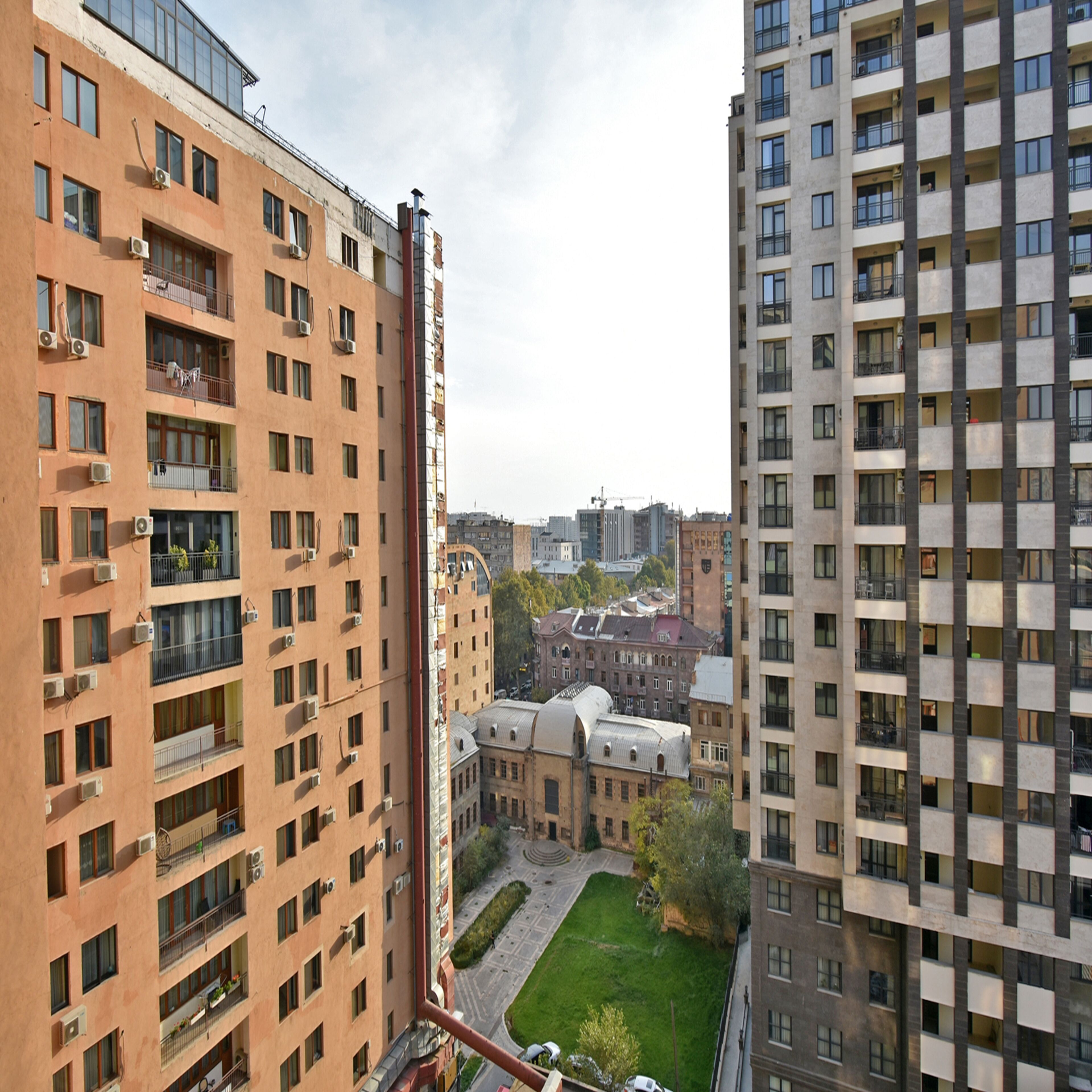 Sweet Home Apartments