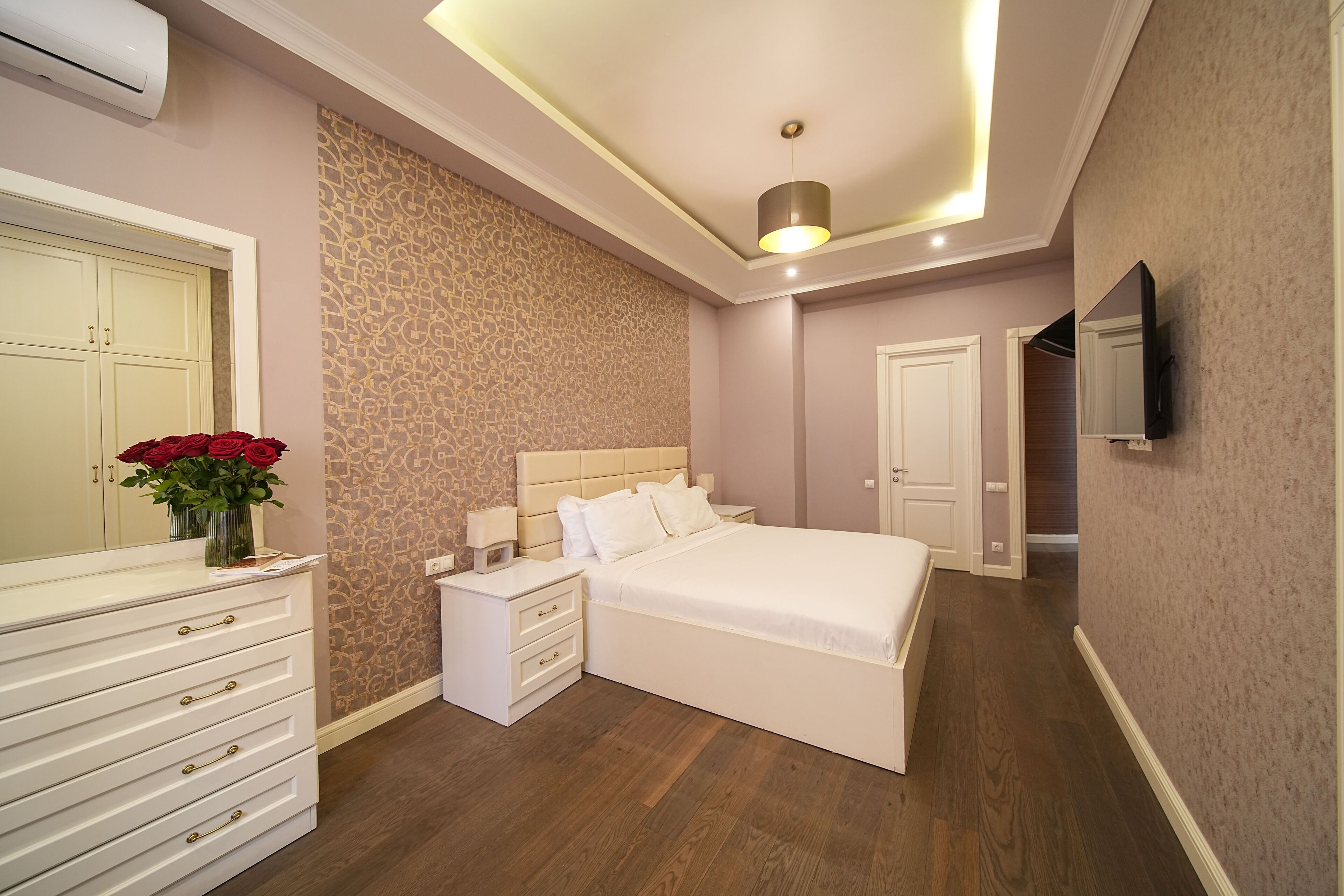 Sweet Home Apartments