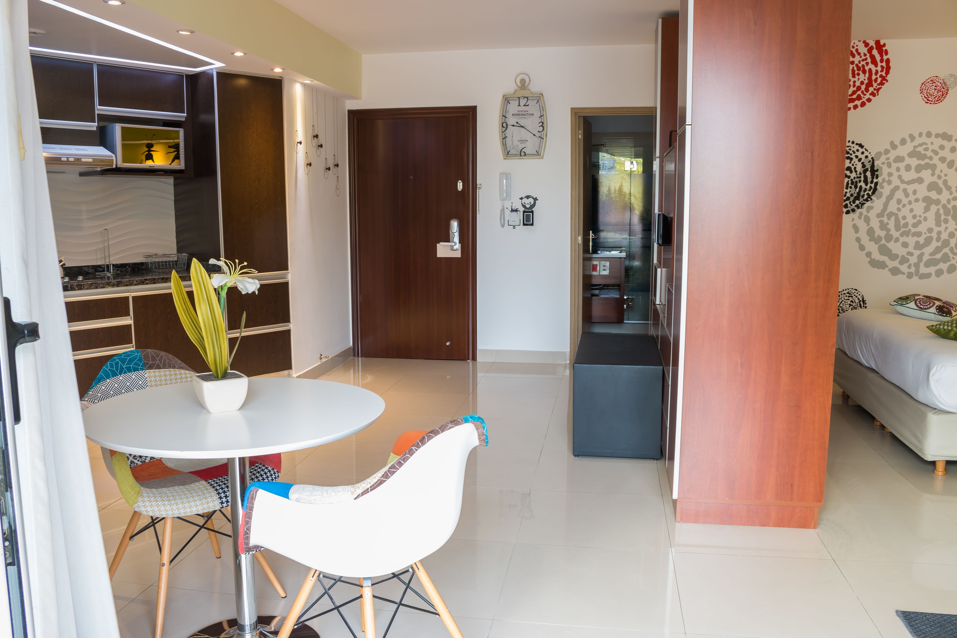 Shoshana Apart Boutique