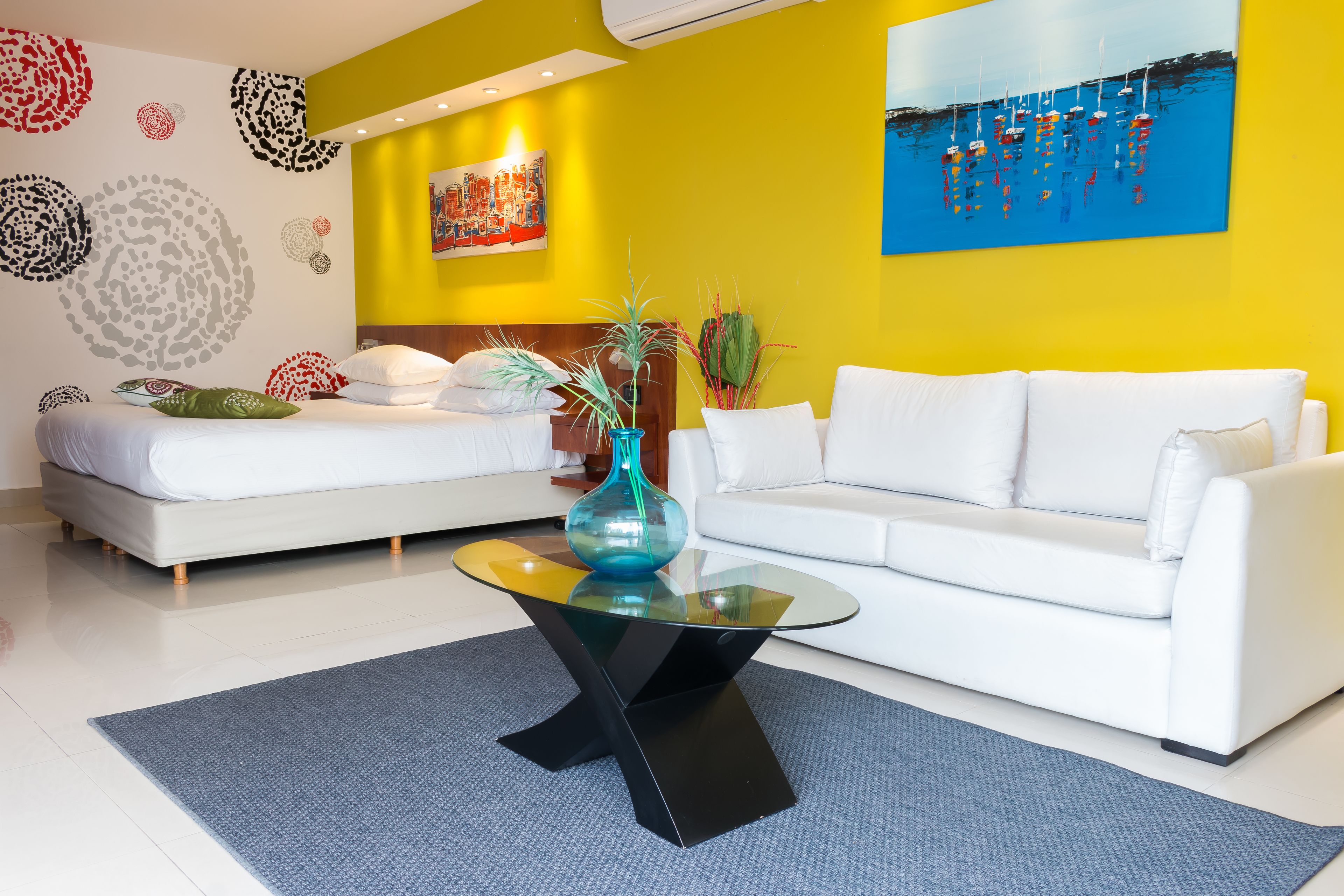 Shoshana Apart Boutique