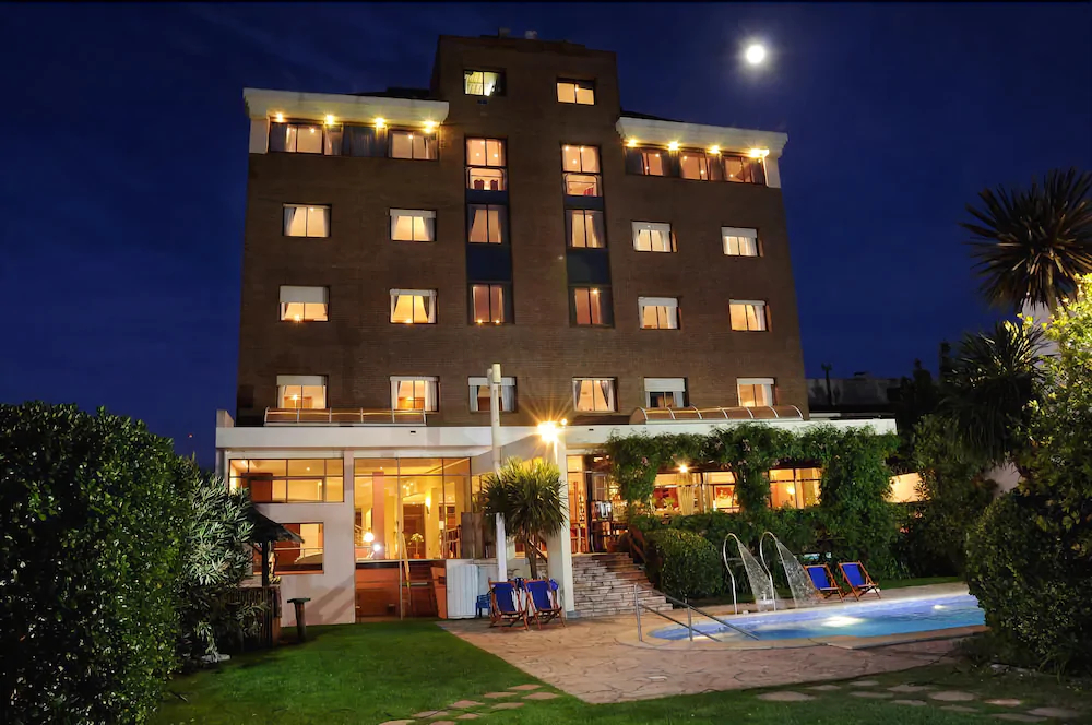 Ñikén Hotel Spa & Business Center