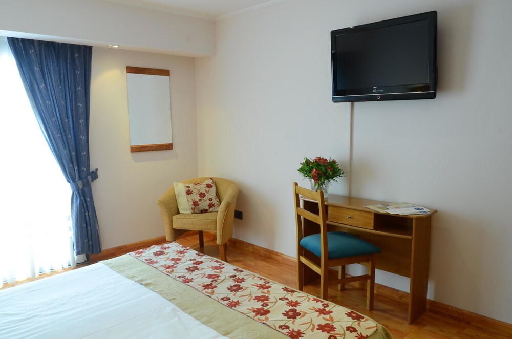 Ñikén Hotel Spa & Business Center