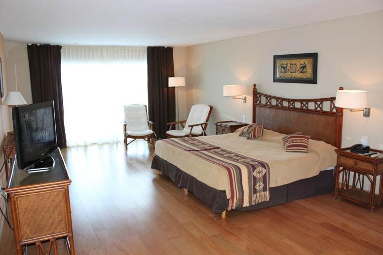 Howard Johnson San Pedro