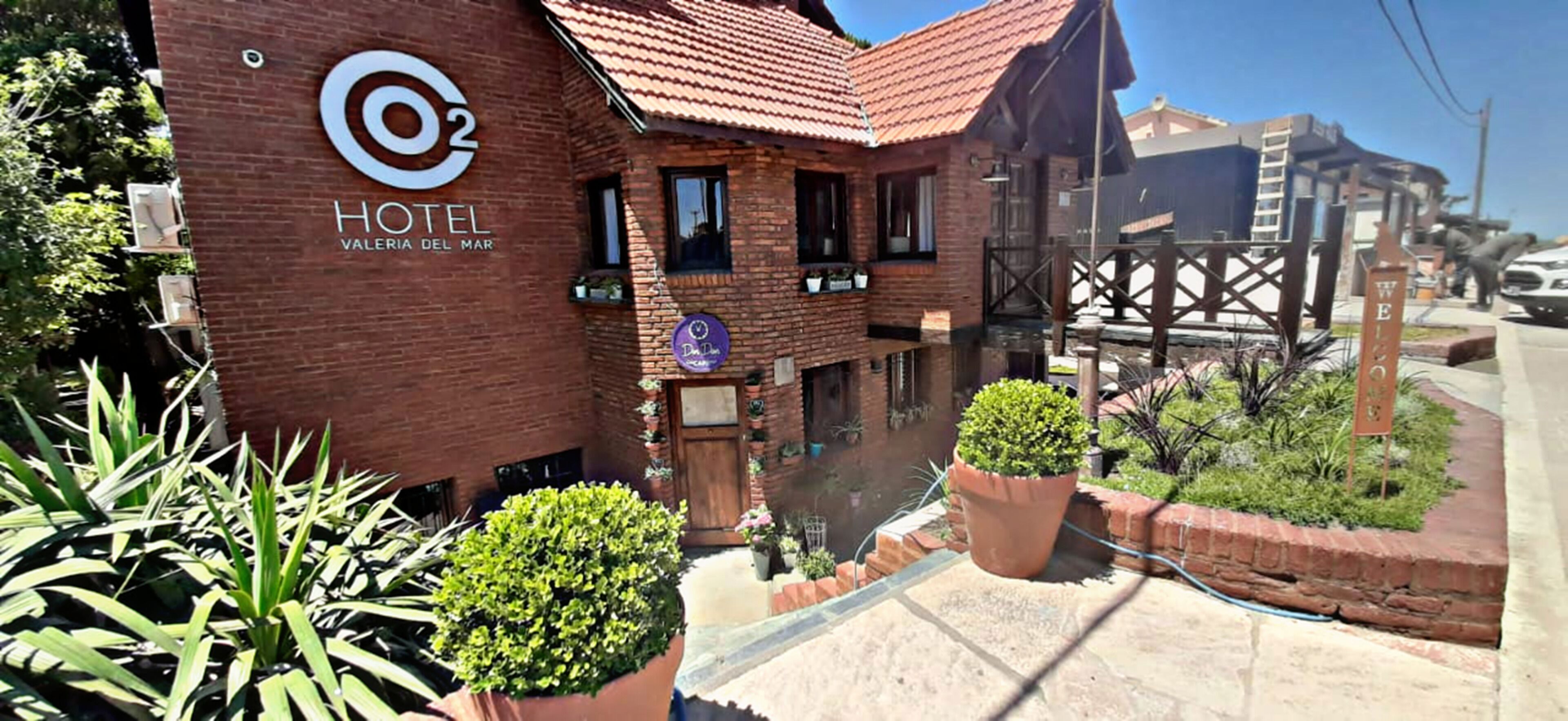 O2 Hotel Valeria del Mar
