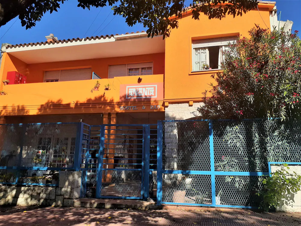 Ananta Hostel & Bar