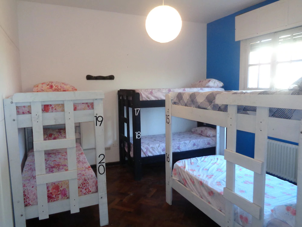 Ananta Hostel & Bar
