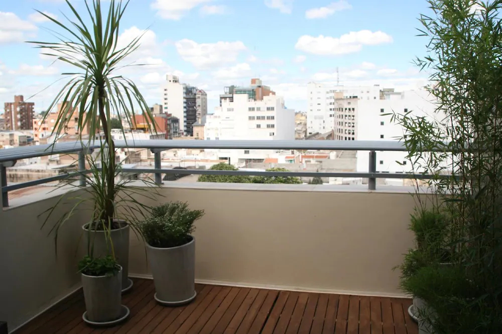 Zoom Apartments