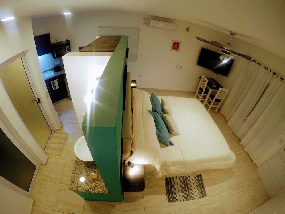 Arroyo Suite House
