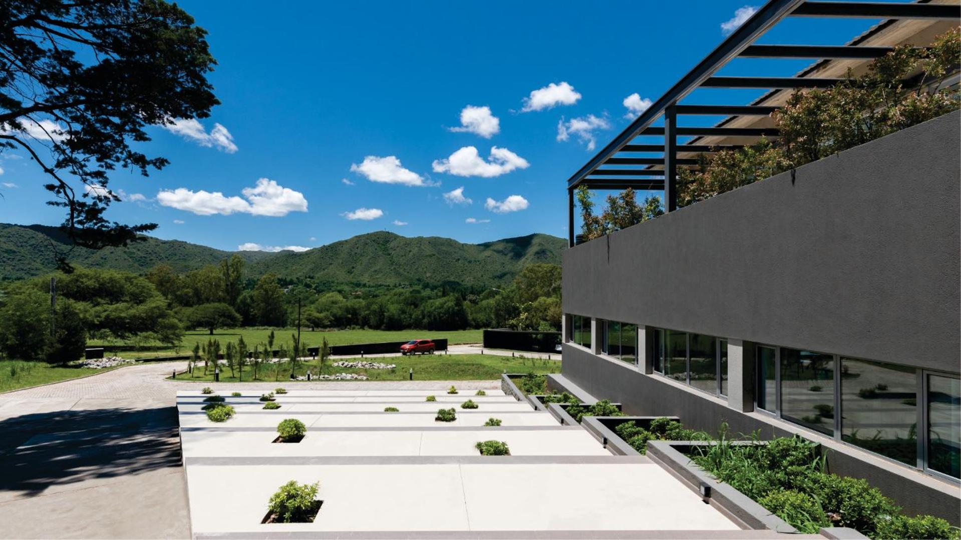 Calina Hotel