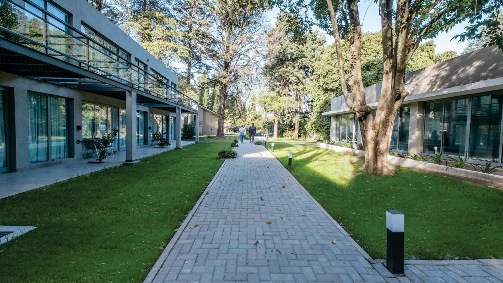 Calina Hotel