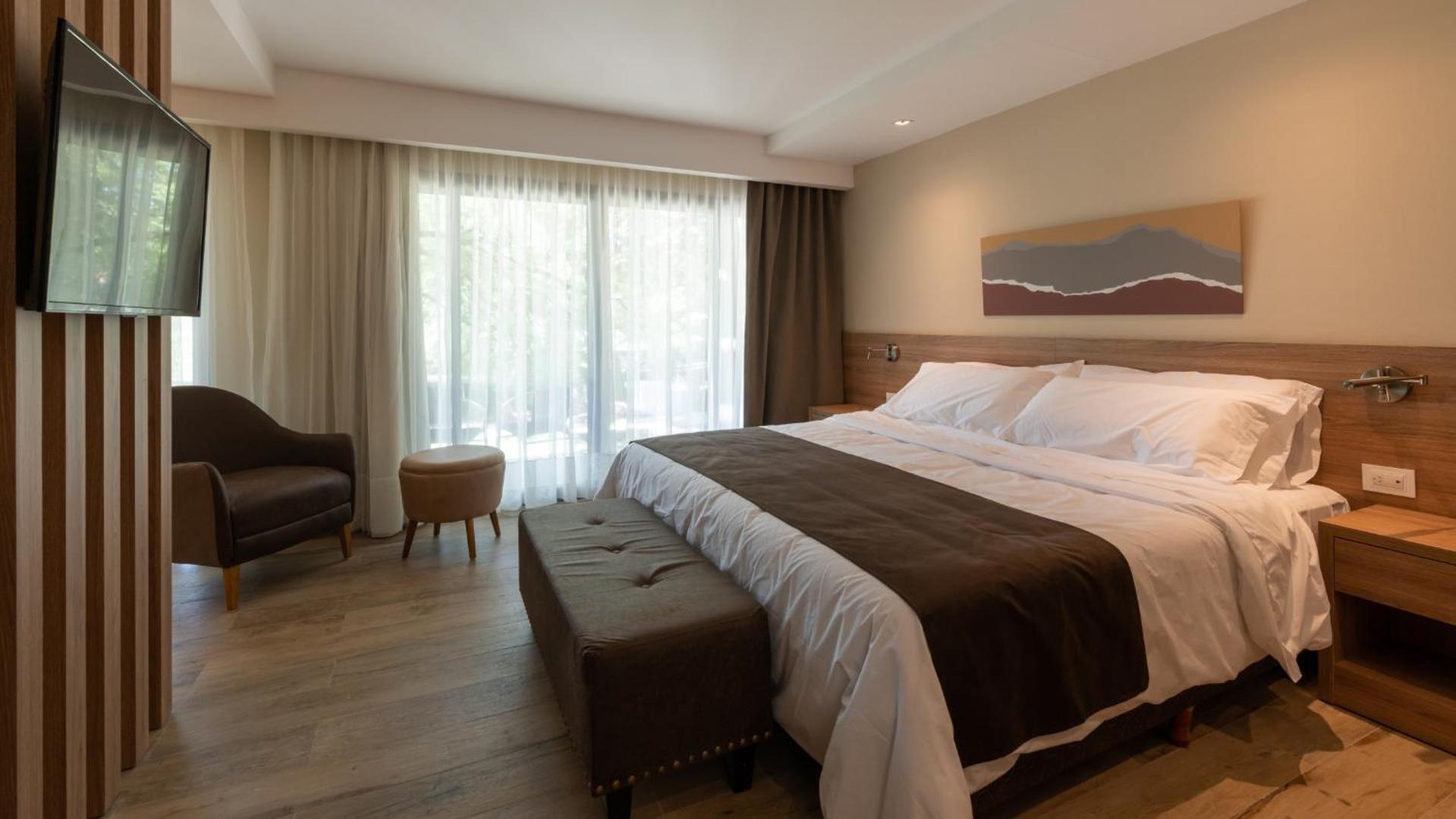 Calina Hotel