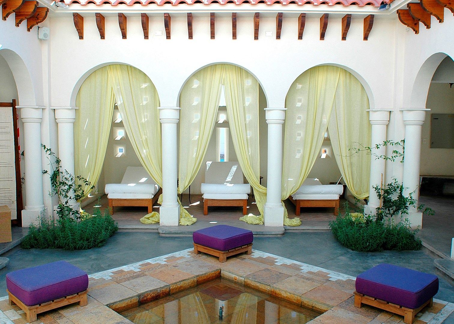 Cavas Wine Lodge